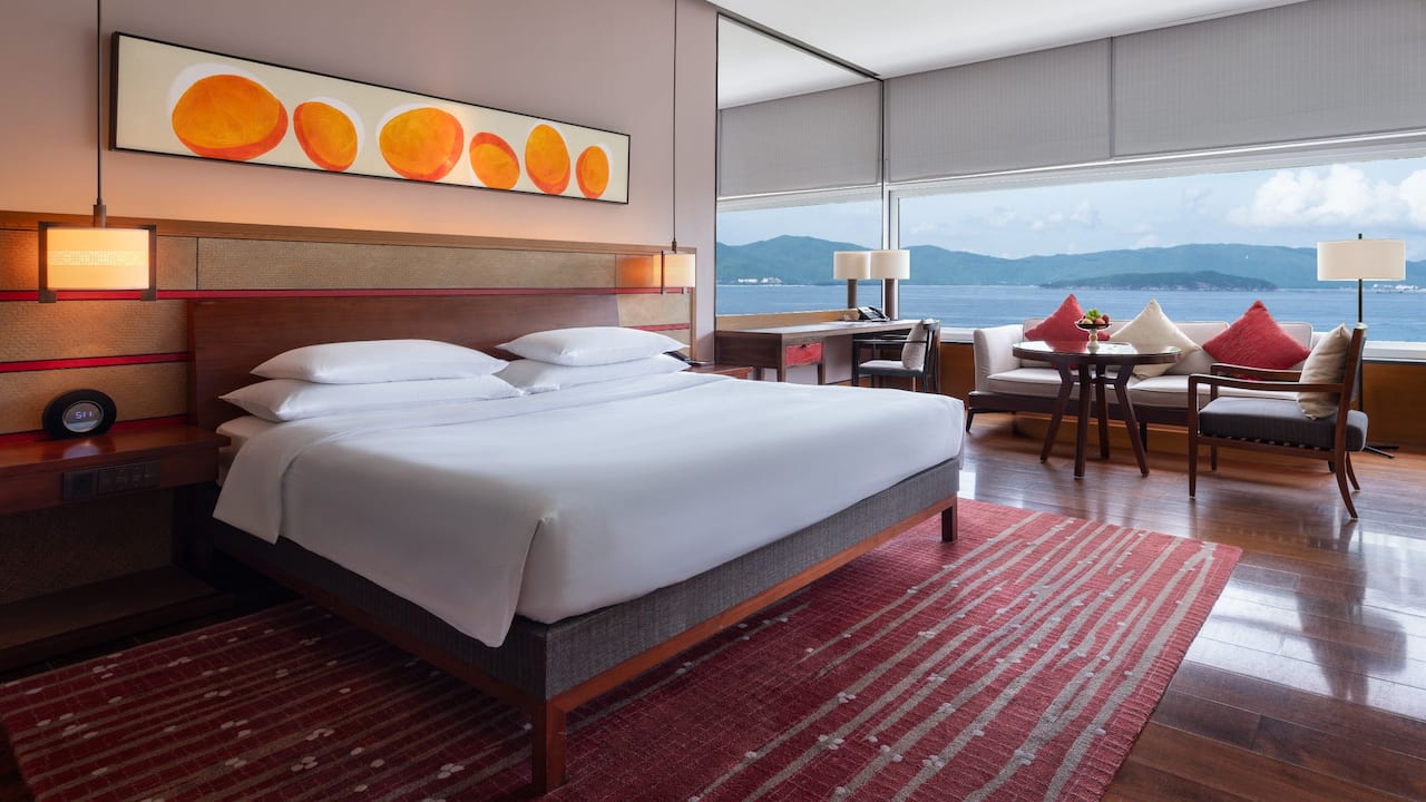  Ocean View Room King Bed