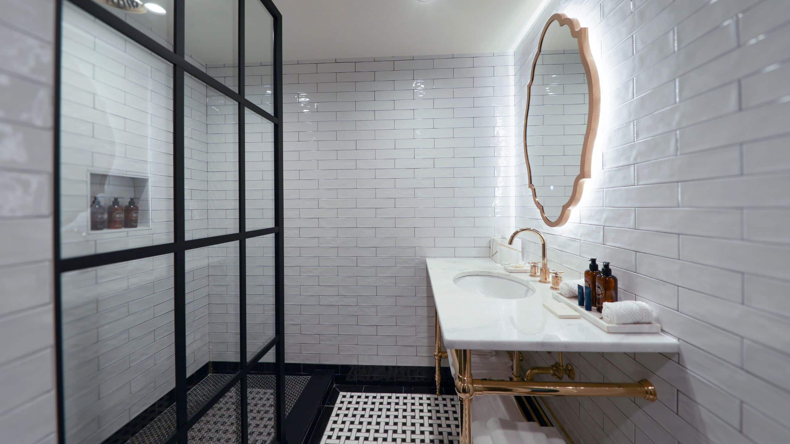 Fairmount Hotel Double Queen Suite Bathroom