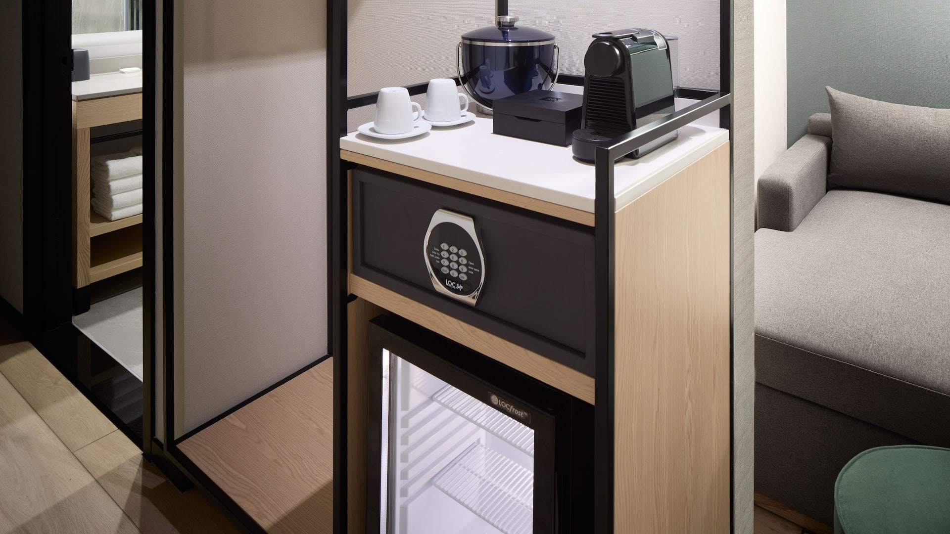 Hyatt Place Montreal Airport Fridge And Coffee Station