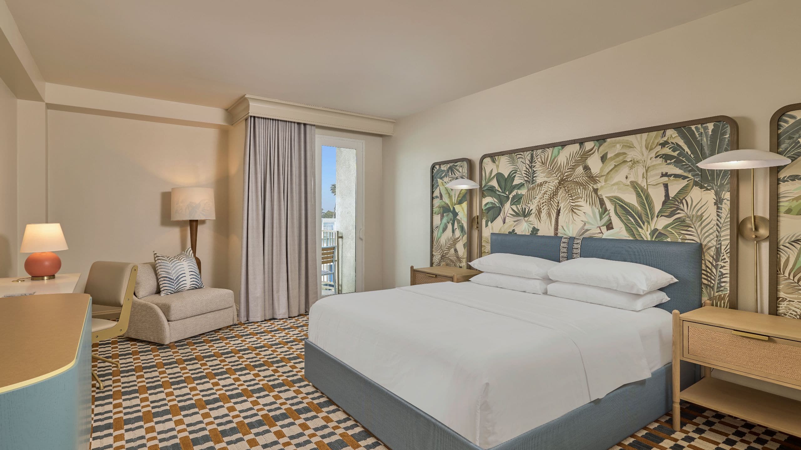 Hyatt Centric Delfina Santa Monica King Bed