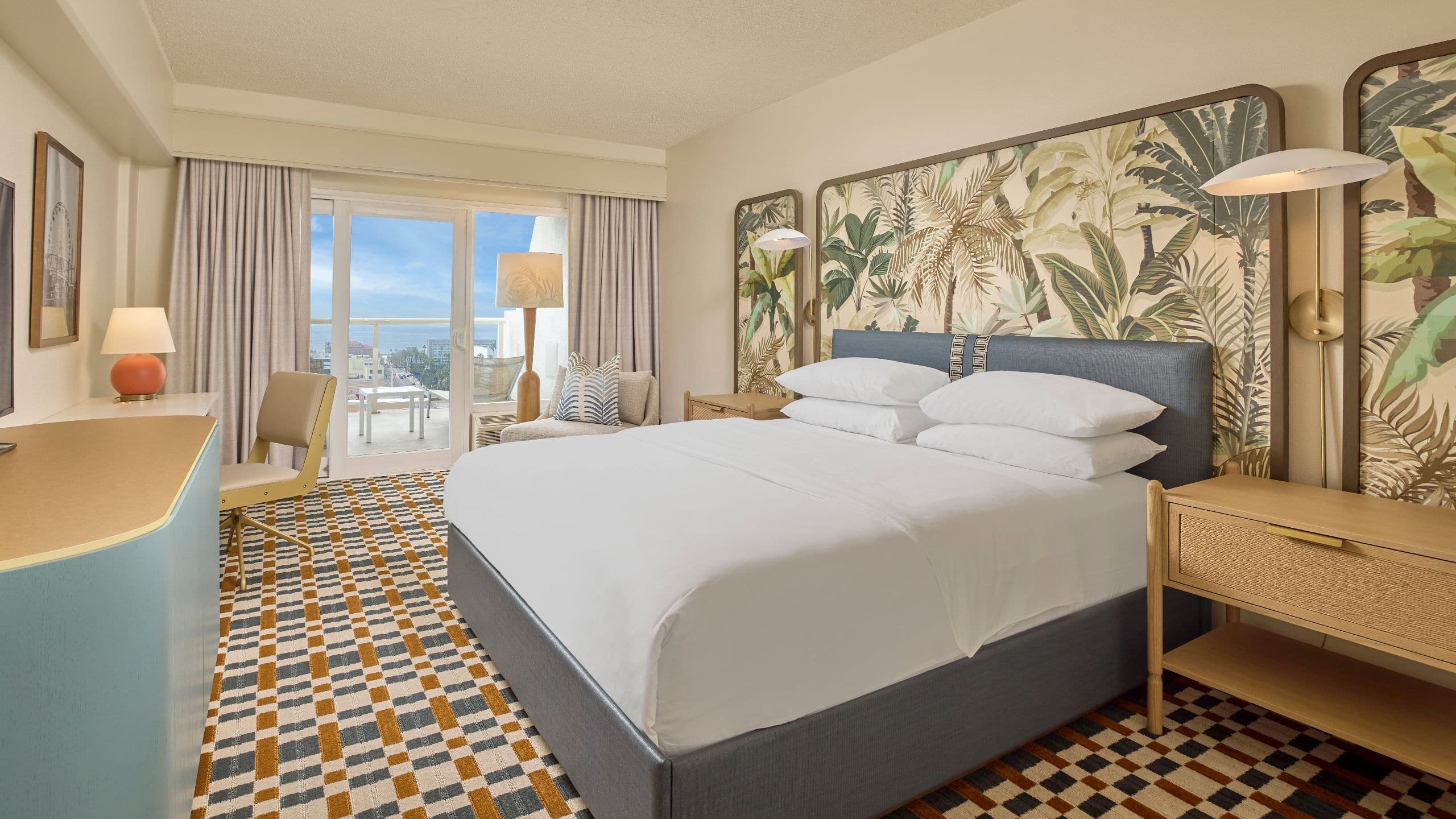 Hyatt Centric Delfina Santa Monica King Ocean View
