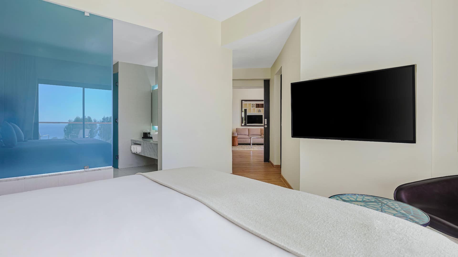 3 de 8 Hyatt Place Taghazout Bay Bed With Shower Room