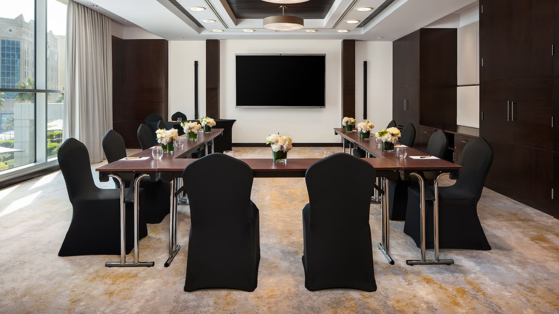2 of 4 Hyatt Regency Oryx Doha Meeting Plus U Shape2