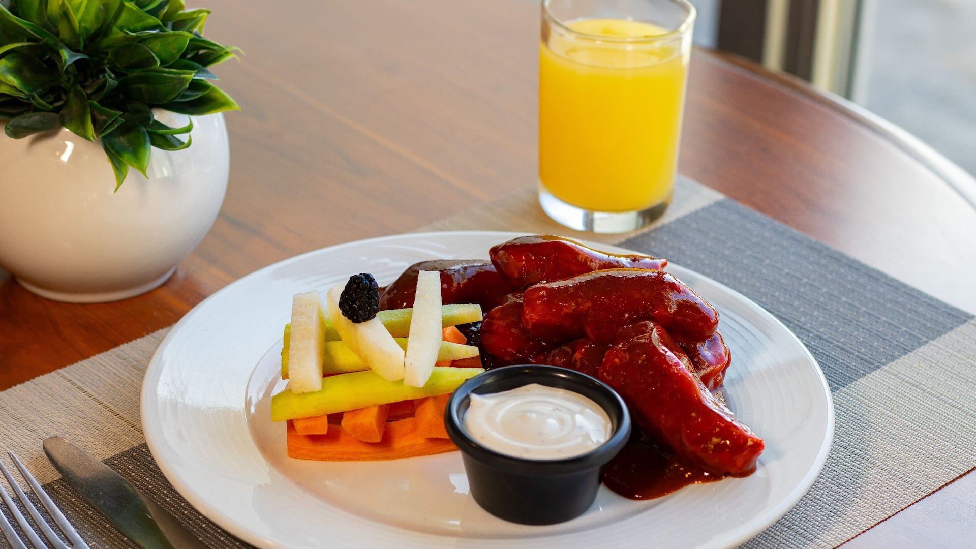 Hyatt Place Aguascalientes/Bonaterra Bbq Wings Horizontal