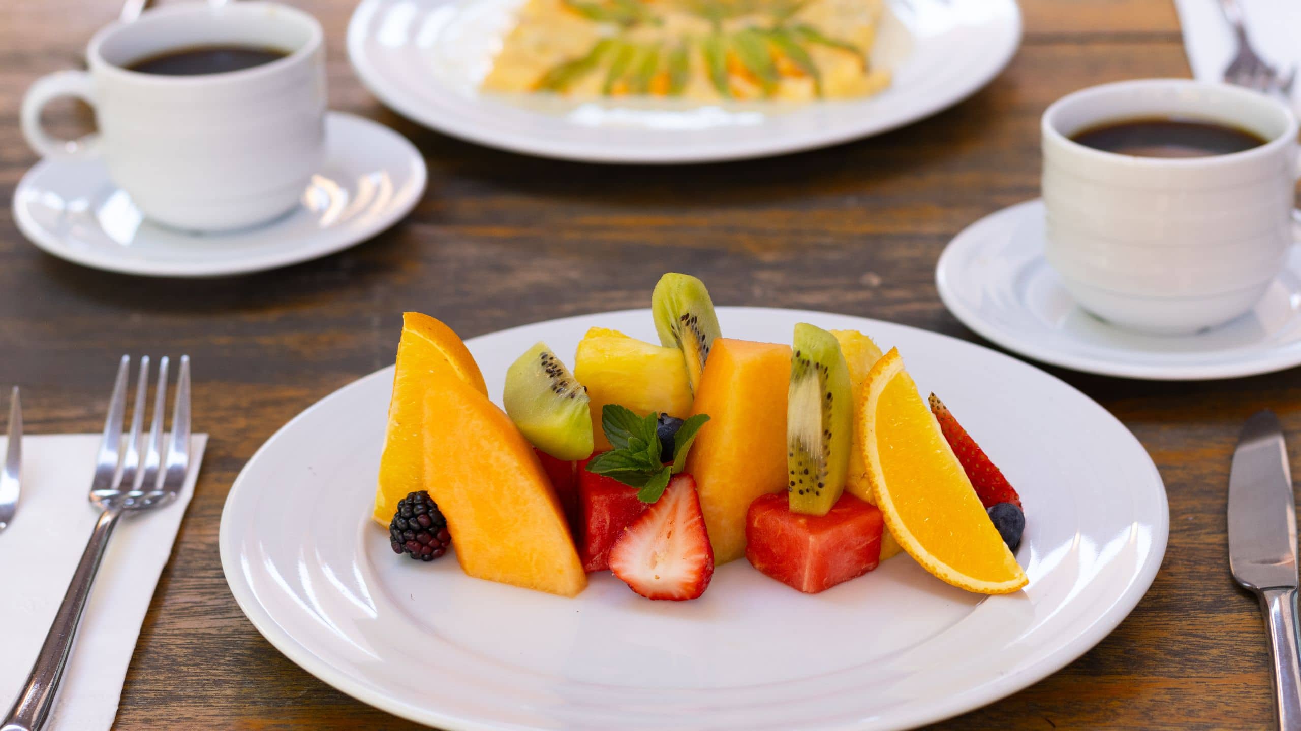 Hyatt Centric Campestre León Breakfast Fruit And Coffee At Xilote