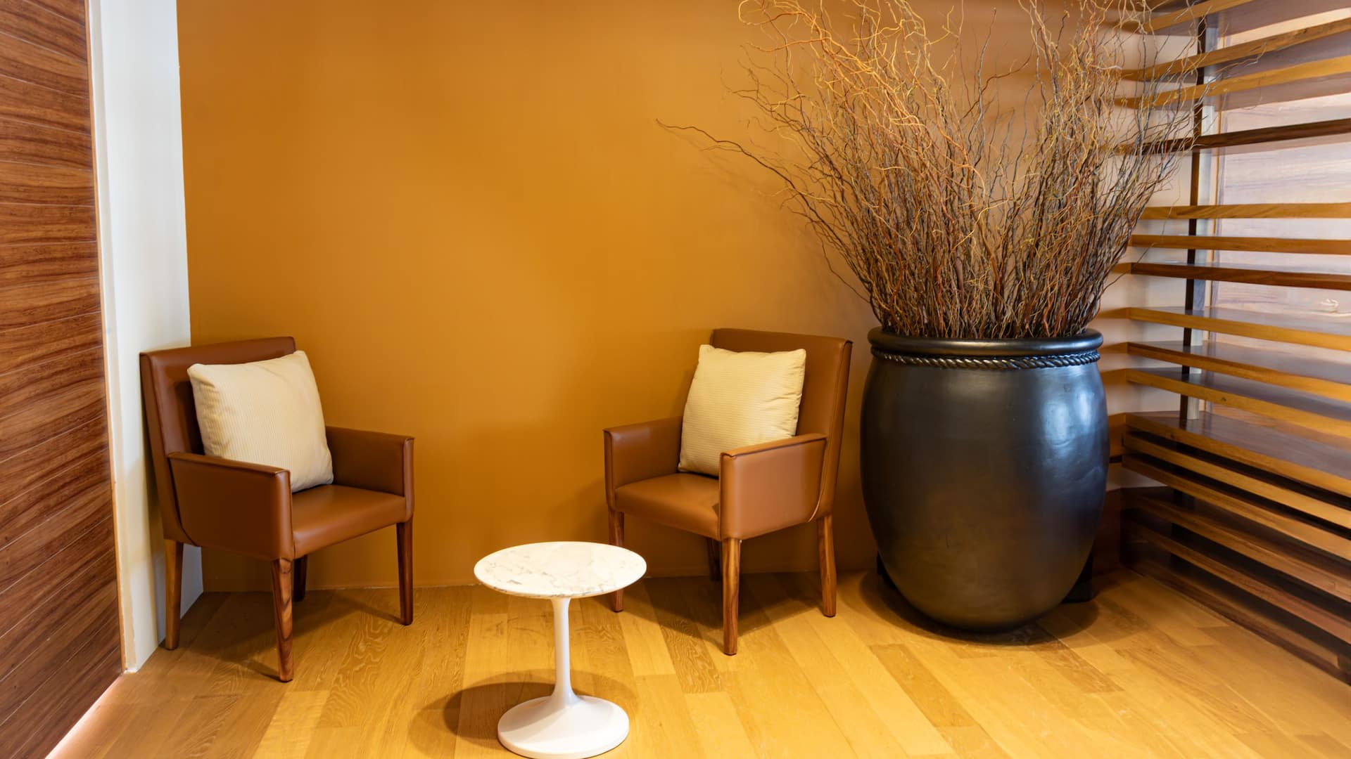 4 de 6 Hyatt Centric Campestre León Presidential Suite Room Hall