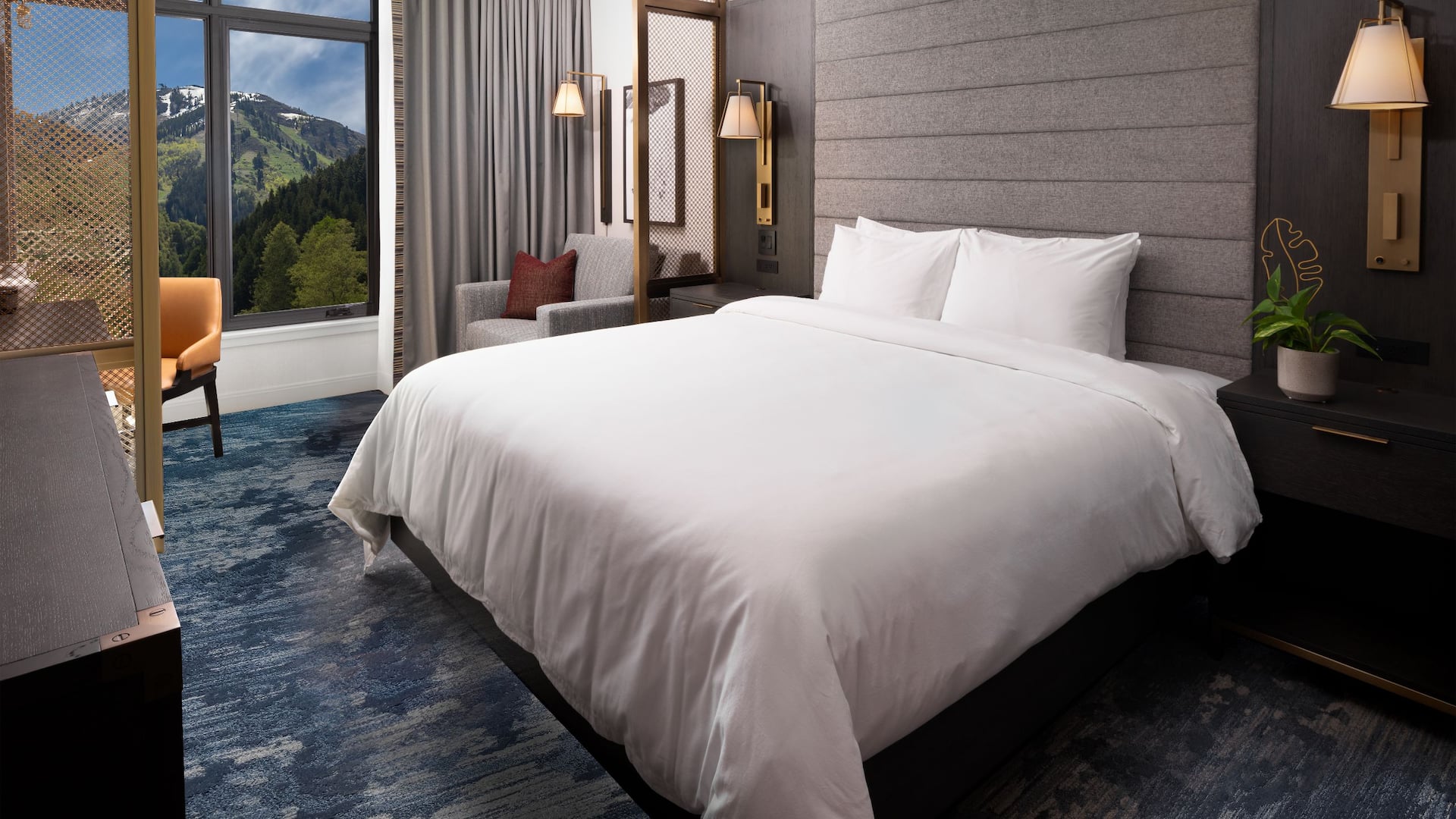 Grand Hyatt Deer Valley Standard King Mountain View Summer