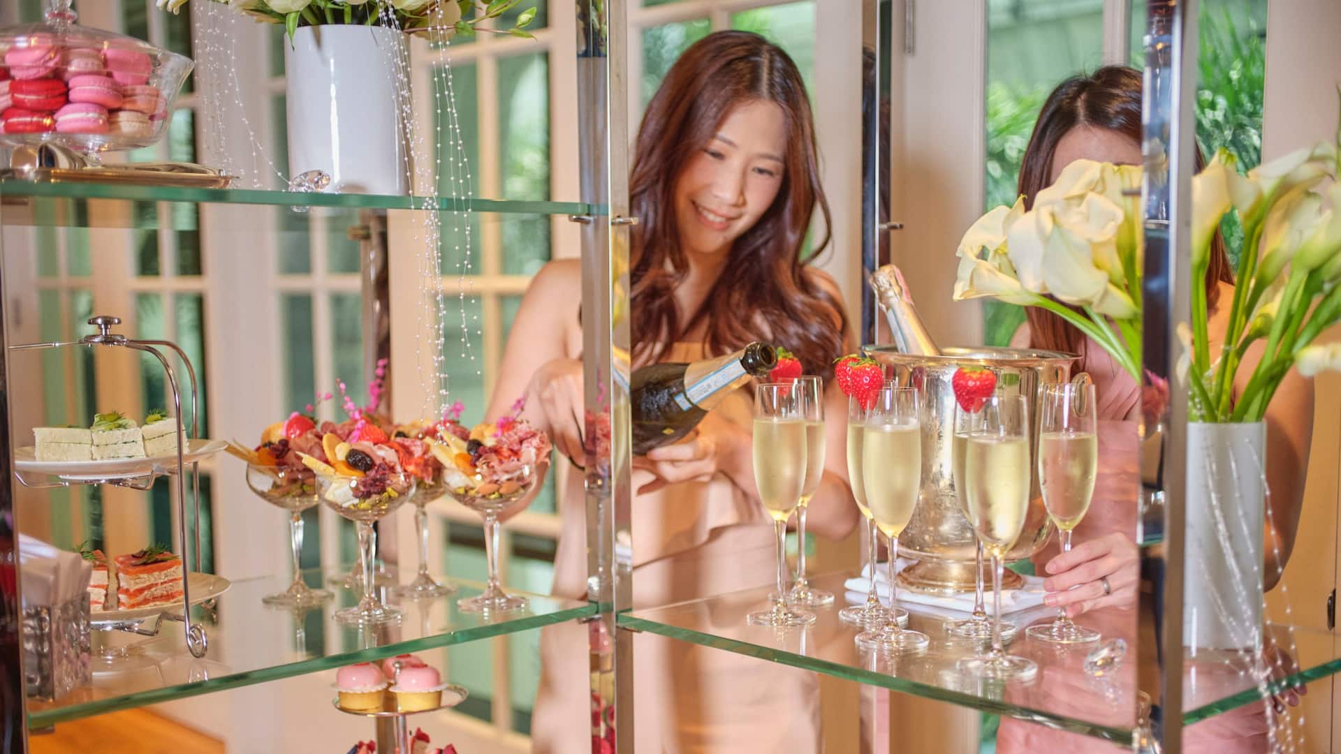 1 of 1 Global Bridal Room Champagne With Guests