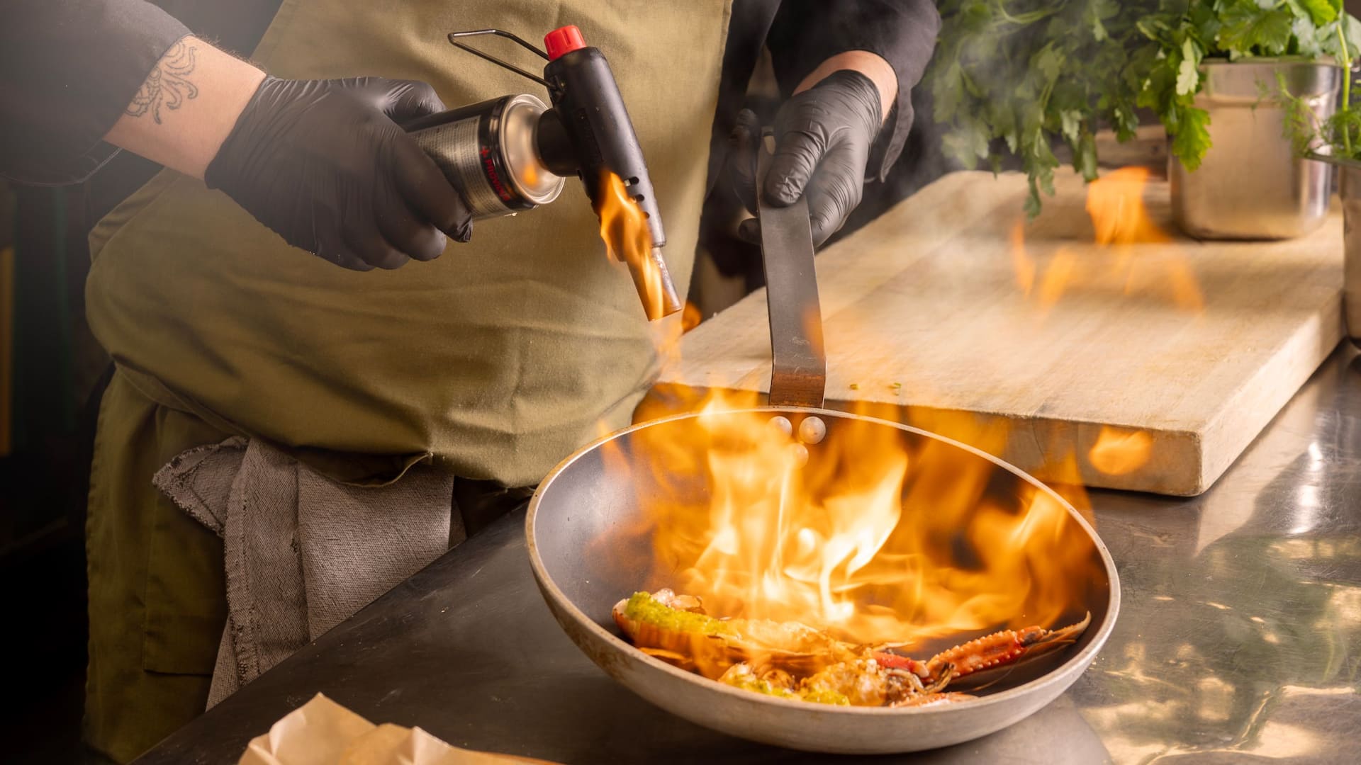Hyatt Place Gothenburg Central Chef In The Kitchen With Flame