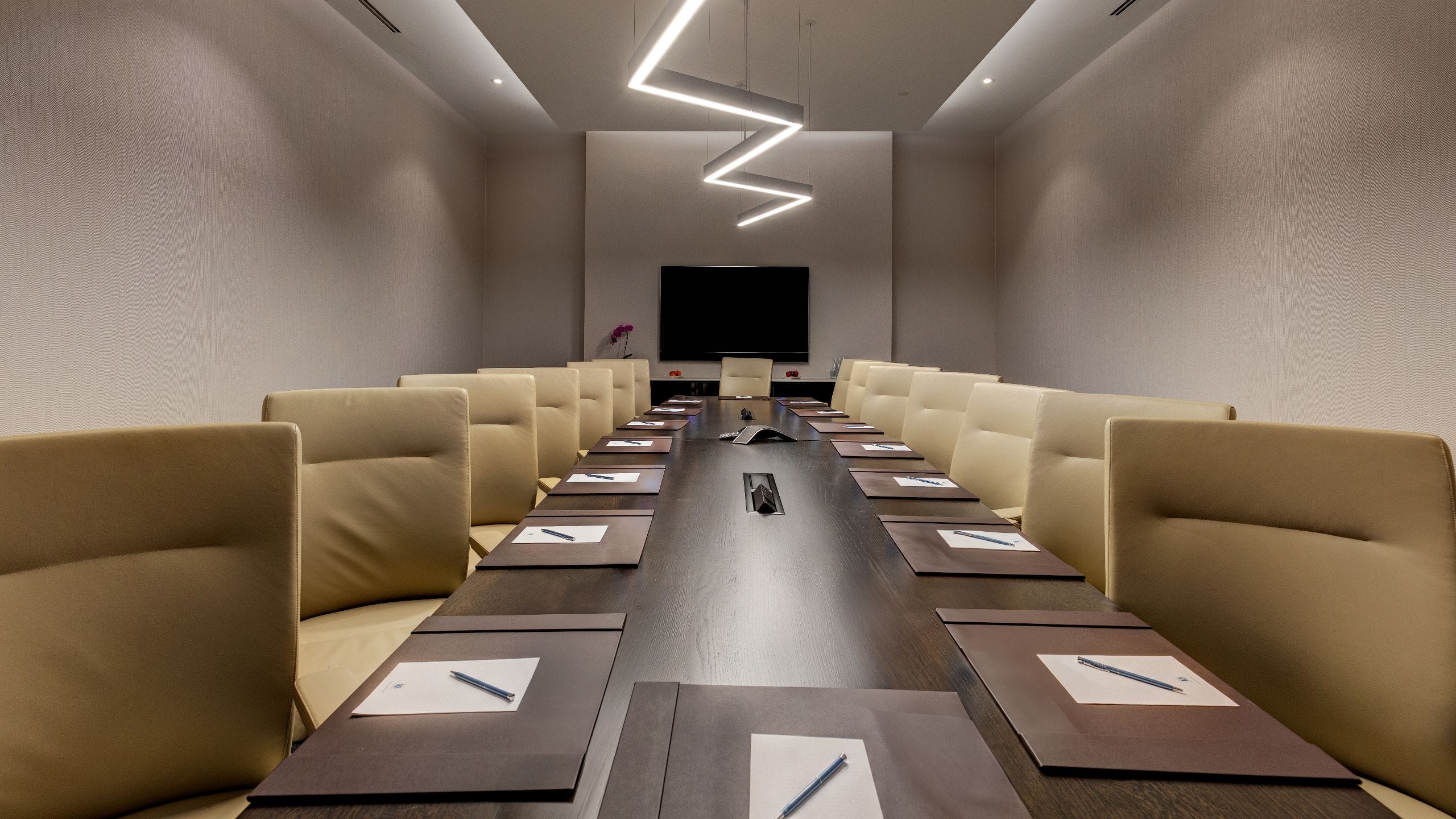 Hotel X Toronto Champions Boardroom