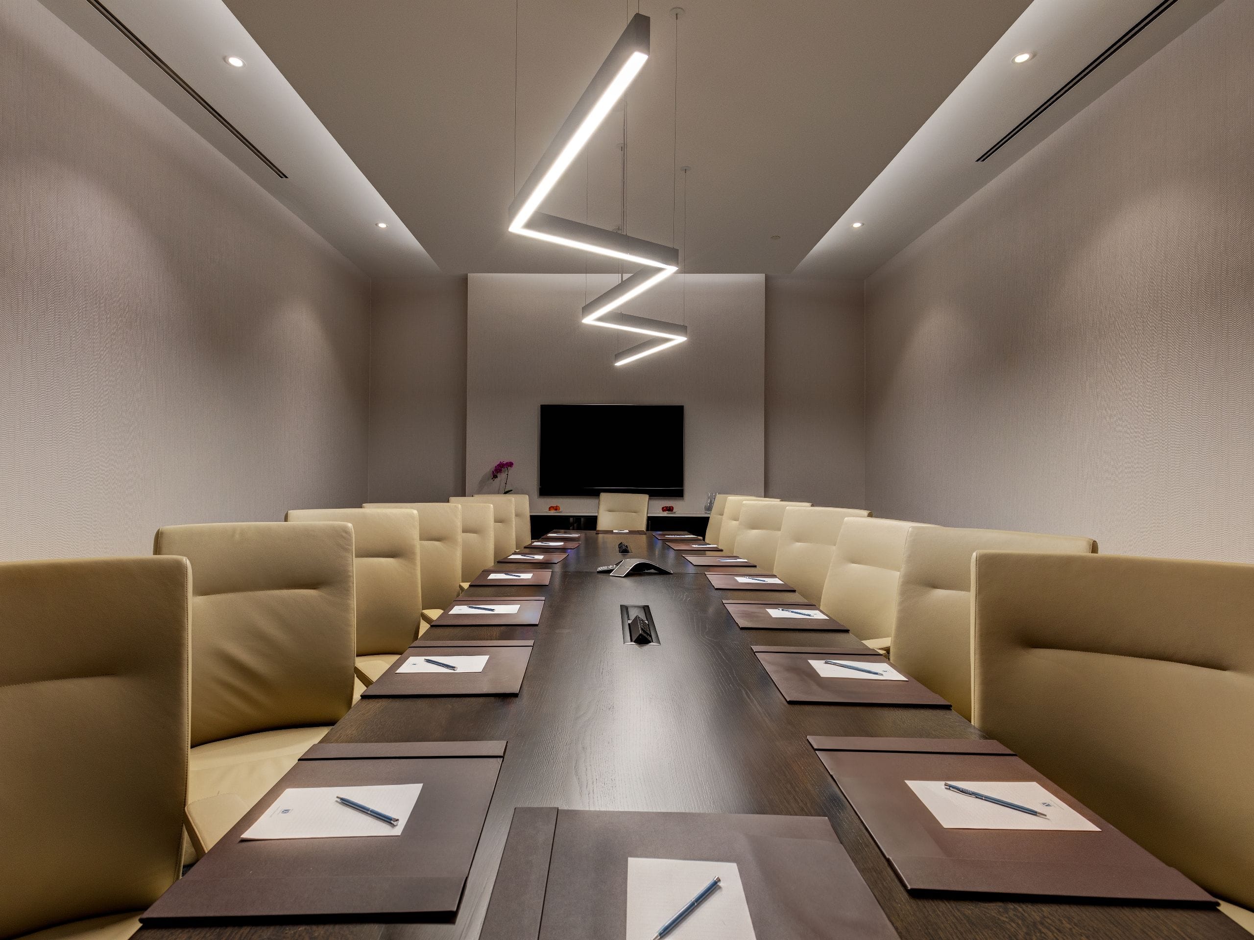 Hotel X Toronto Champions Boardroom