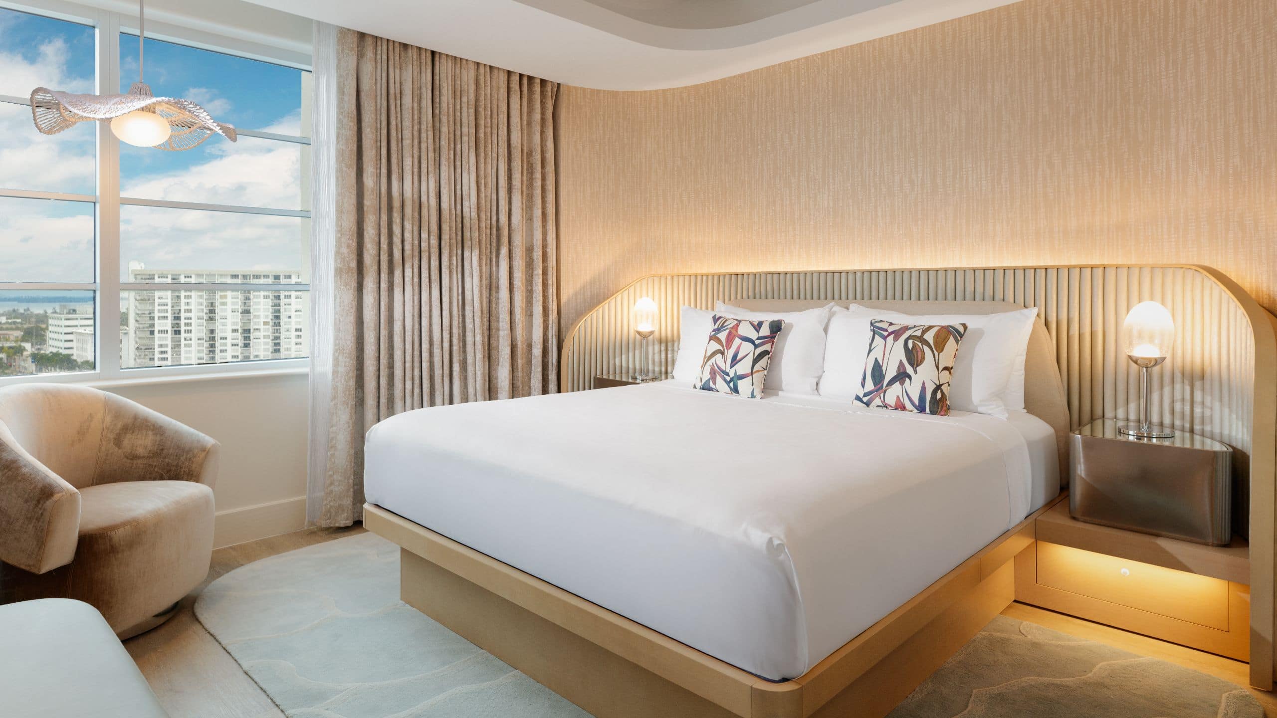 Andaz Miami Beach King Bed With Window City View