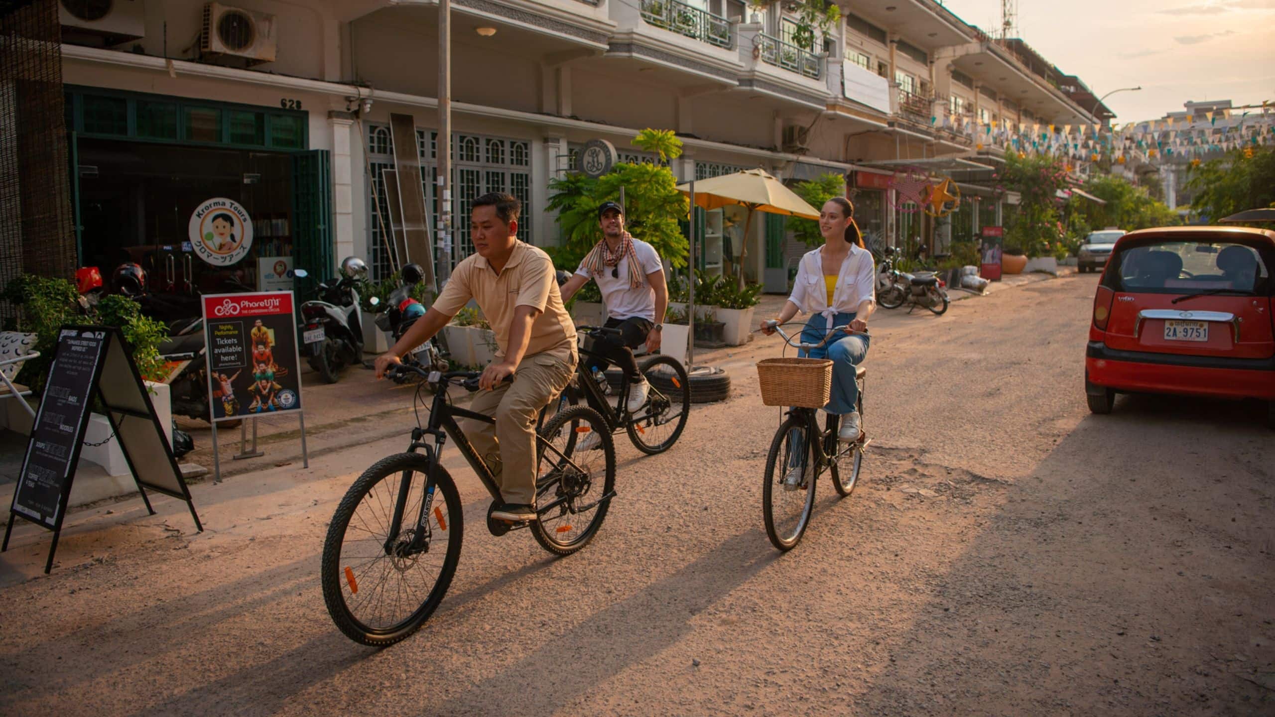 Park Hyatt Siem Reap Cycling Tour Around City Kandal Village