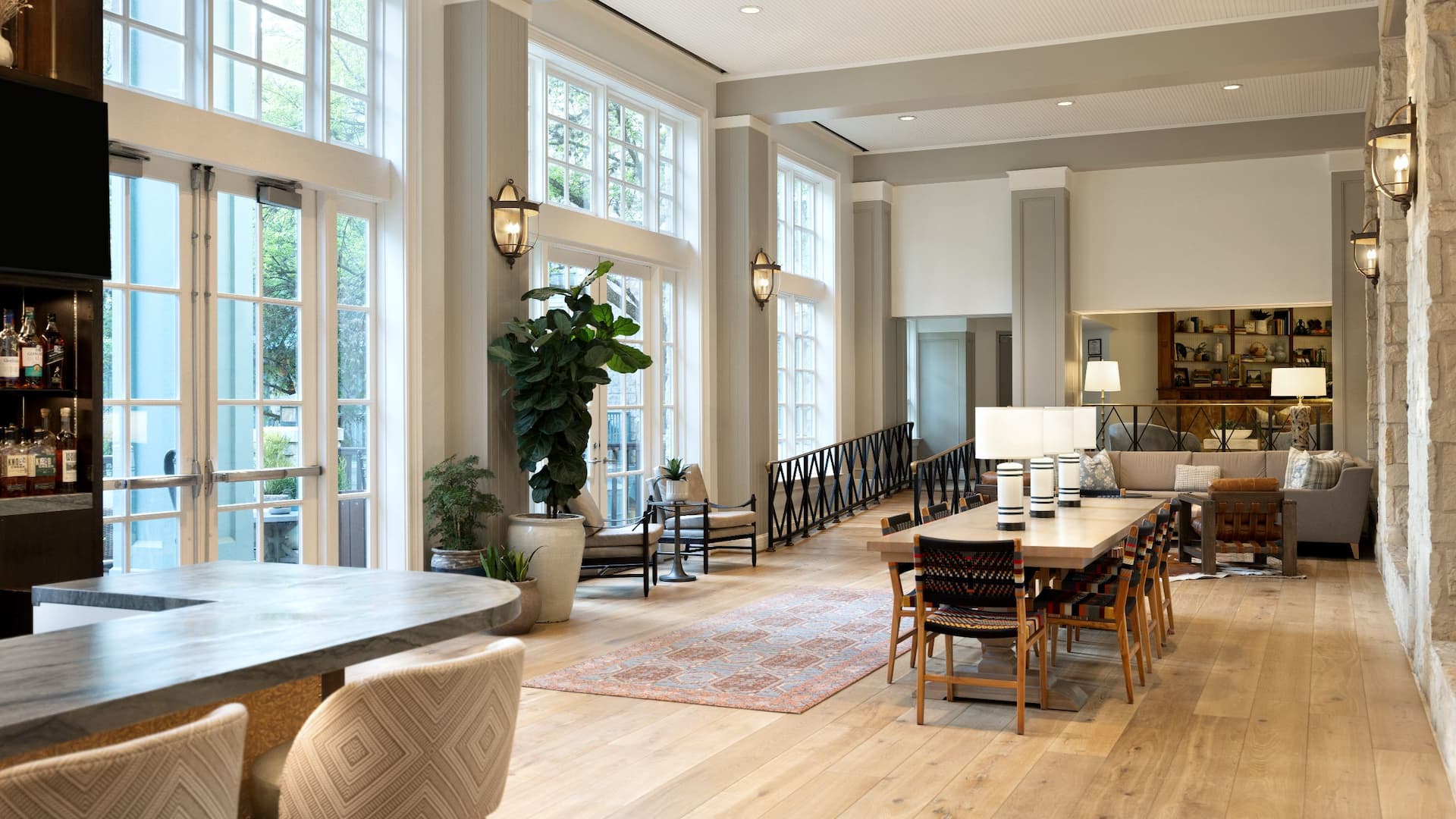 Hyatt Regency Hill Country Resort and Spa Woodbinebar Seating