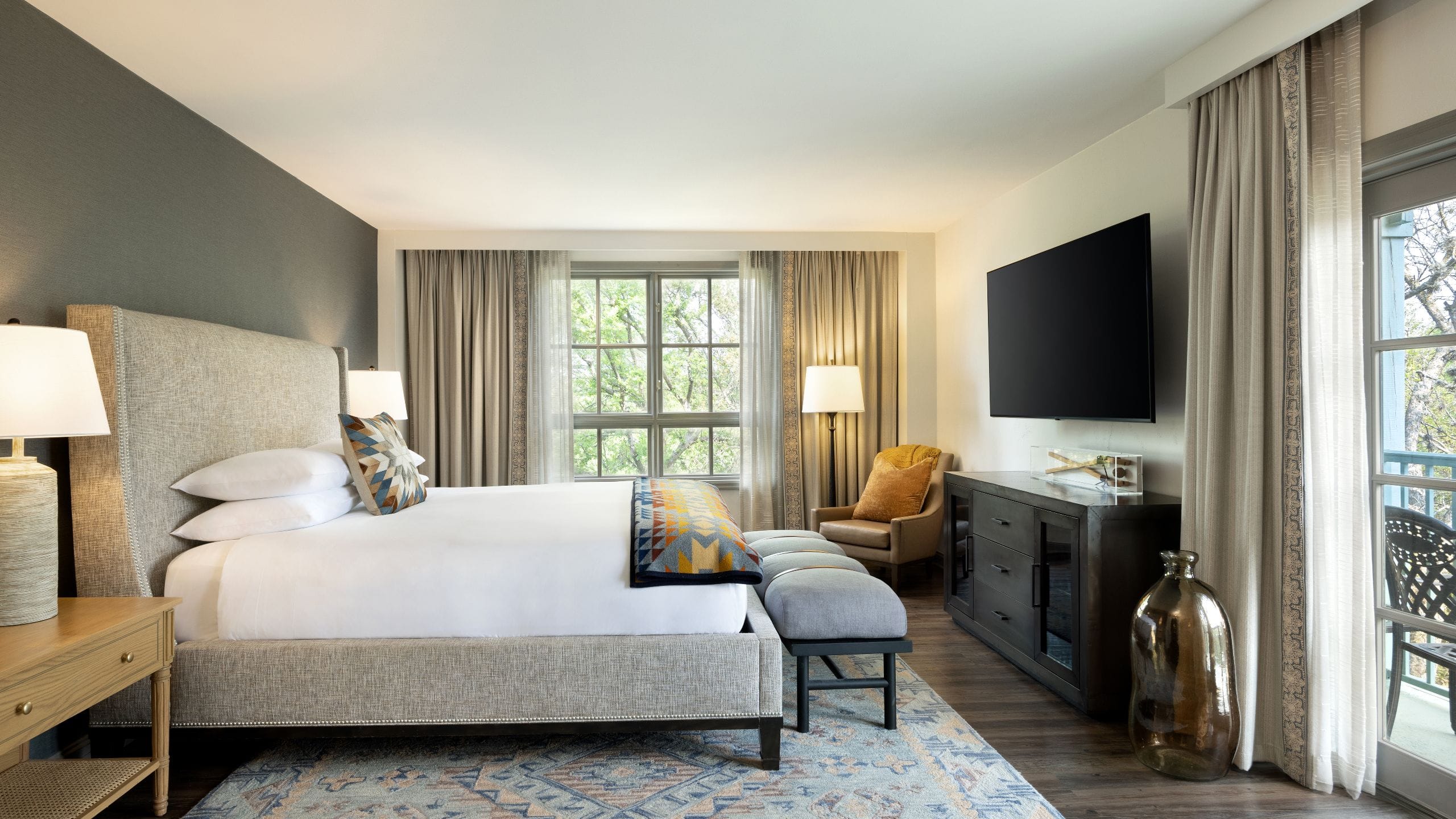 San Antonio Hotel with Lazy River | Hyatt Regency Hill Country