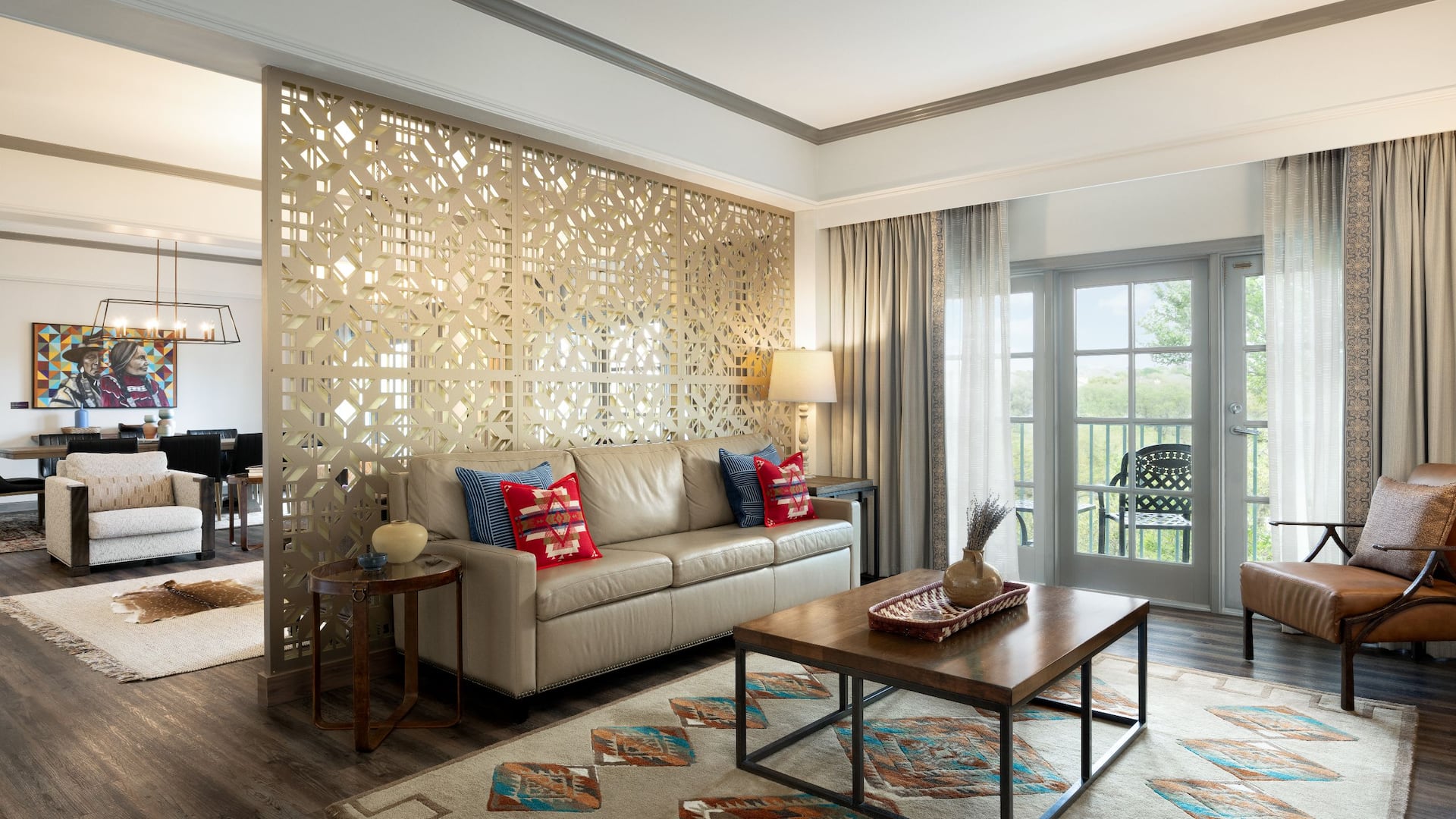 5 из 9 Hyatt Regency Hill Country Resort and Spa Presidential Choctaw Living