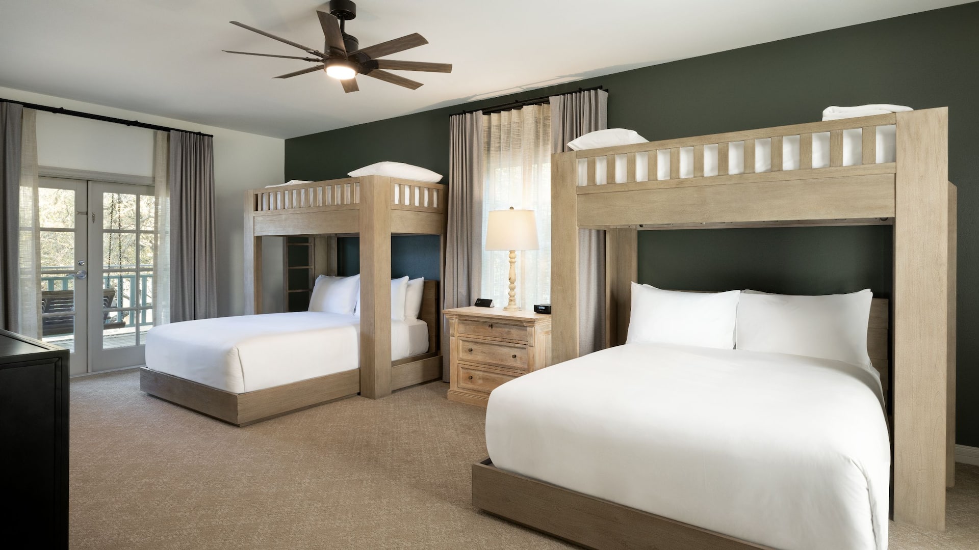 5 из 7 Hyatt Regency Hill Country Resort and Spa Sunday House Bunkbeds