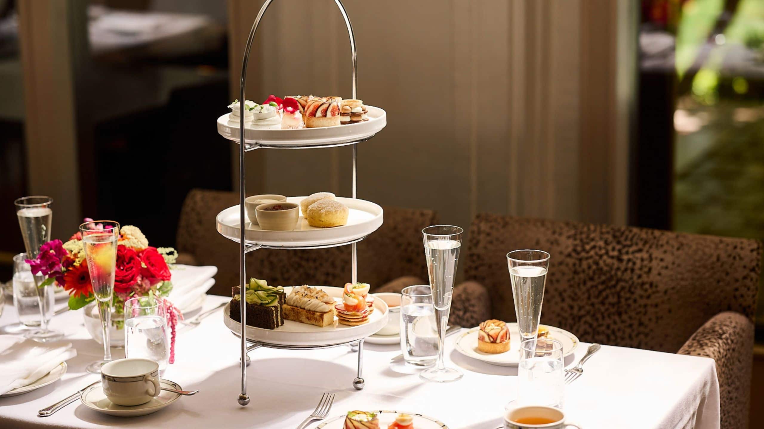 Hyatt Hotel Canberra - A Park Hyatt Hotel Tea Lounge Food And Beverage Setup