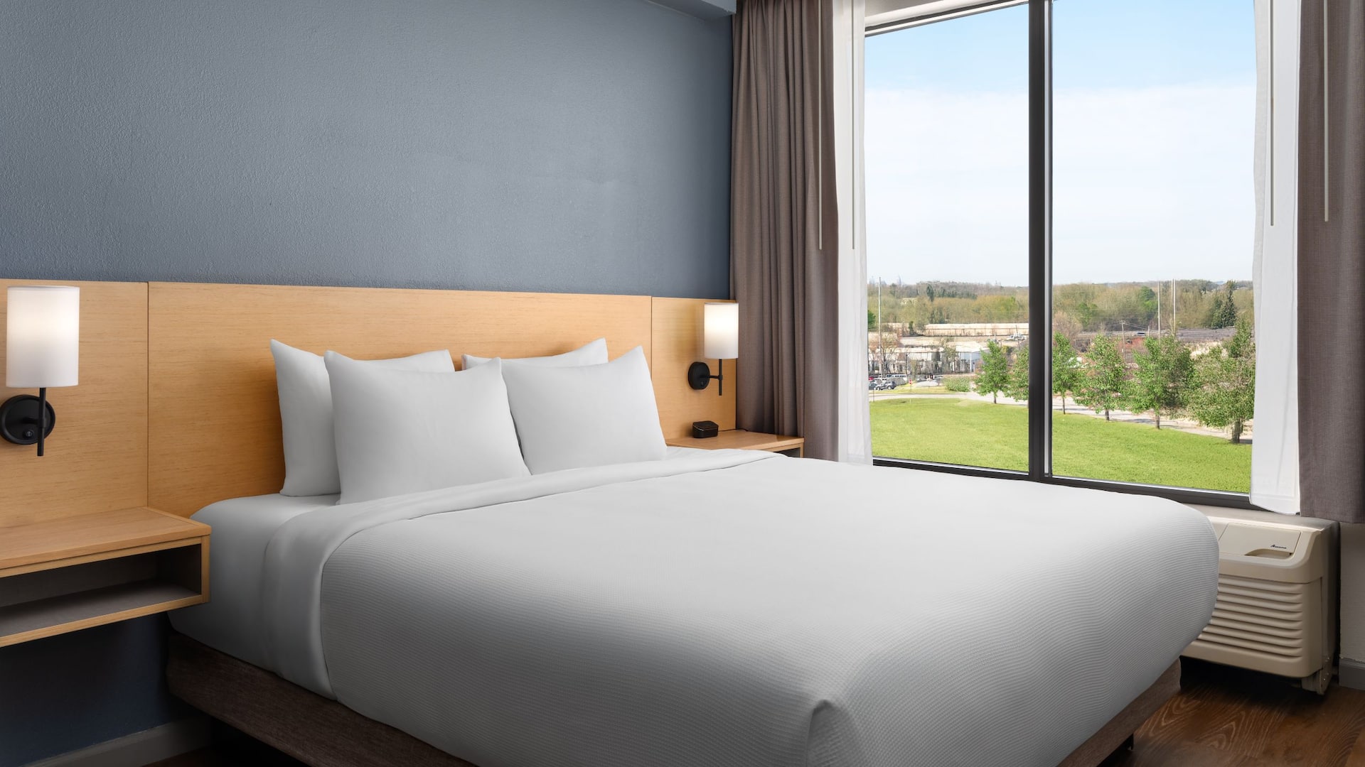 Hyatt Place Atlanta Airport-North King Bed With Window