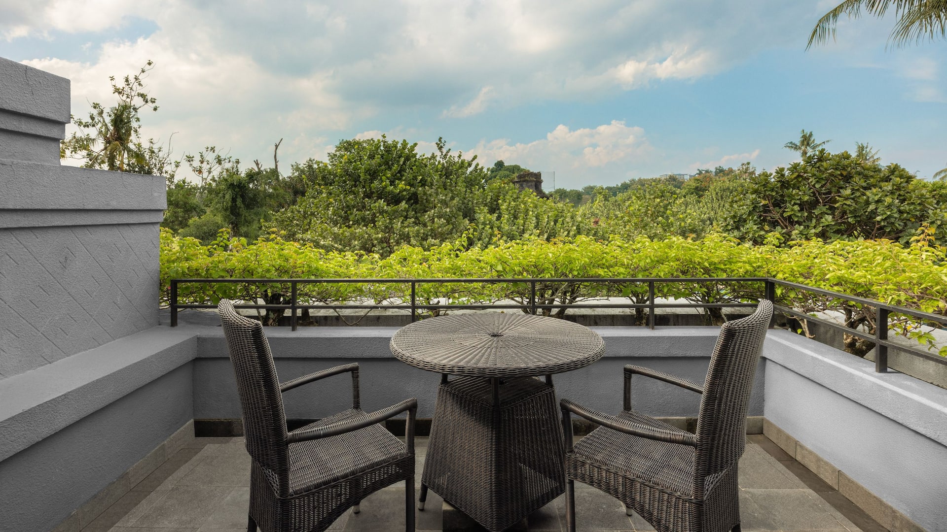 Hyatt Regency Yogyakarta Regency Suite Balcony