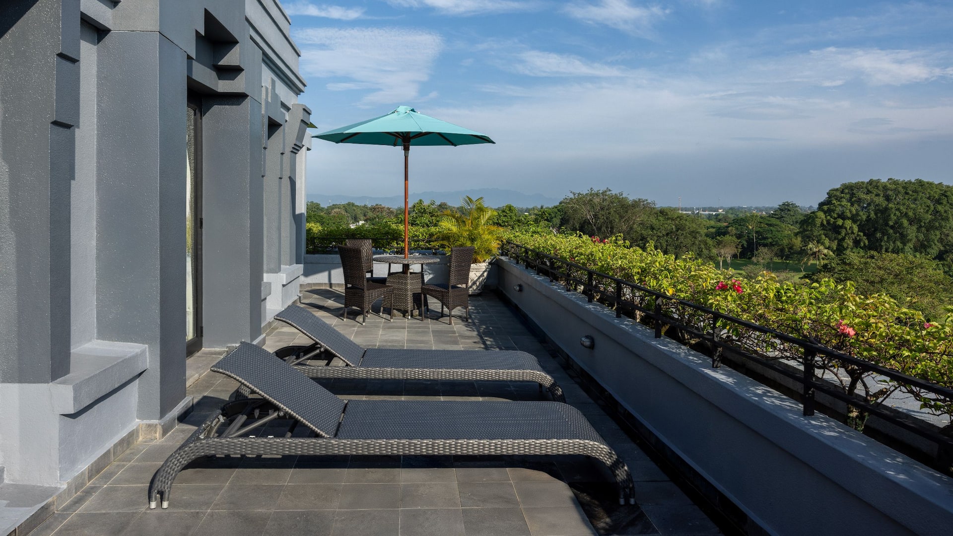 Hyatt Regency Yogyakarta Presidential Suite Balcony Chairs