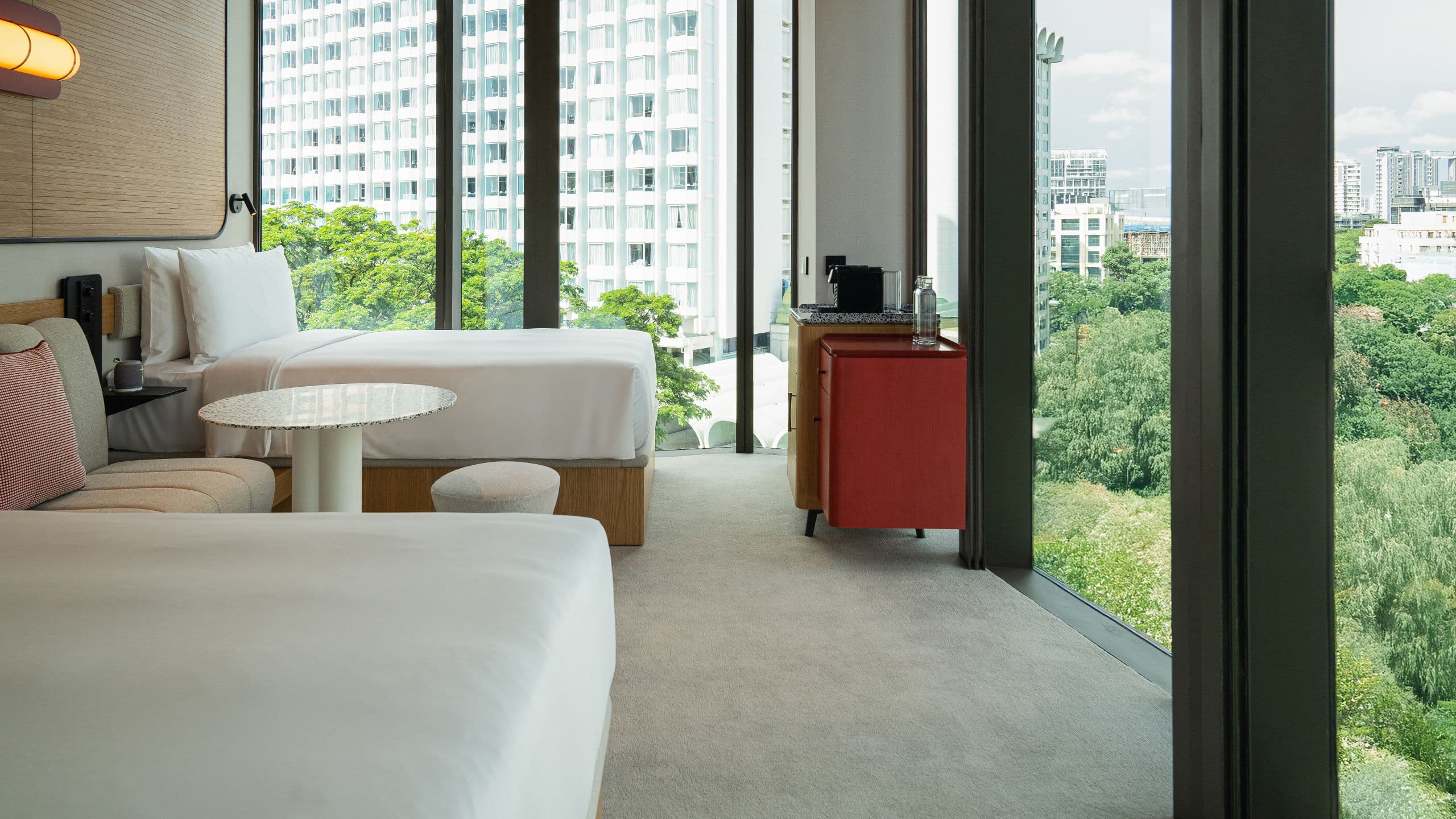 りょうへいページ The Standard, Singapore | シンガポールの高級ホテル