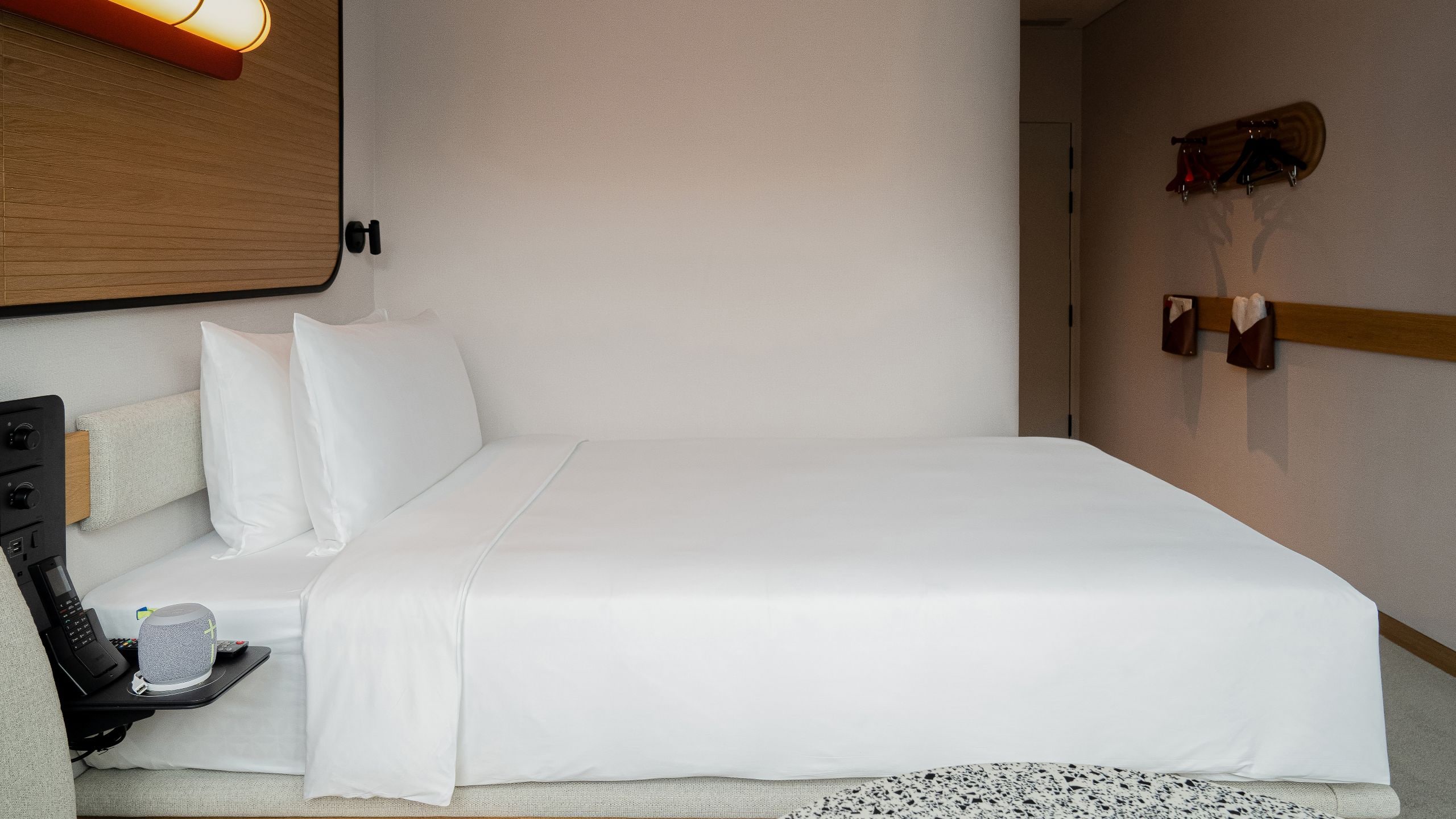 The Standard, Singapore Cozy Single