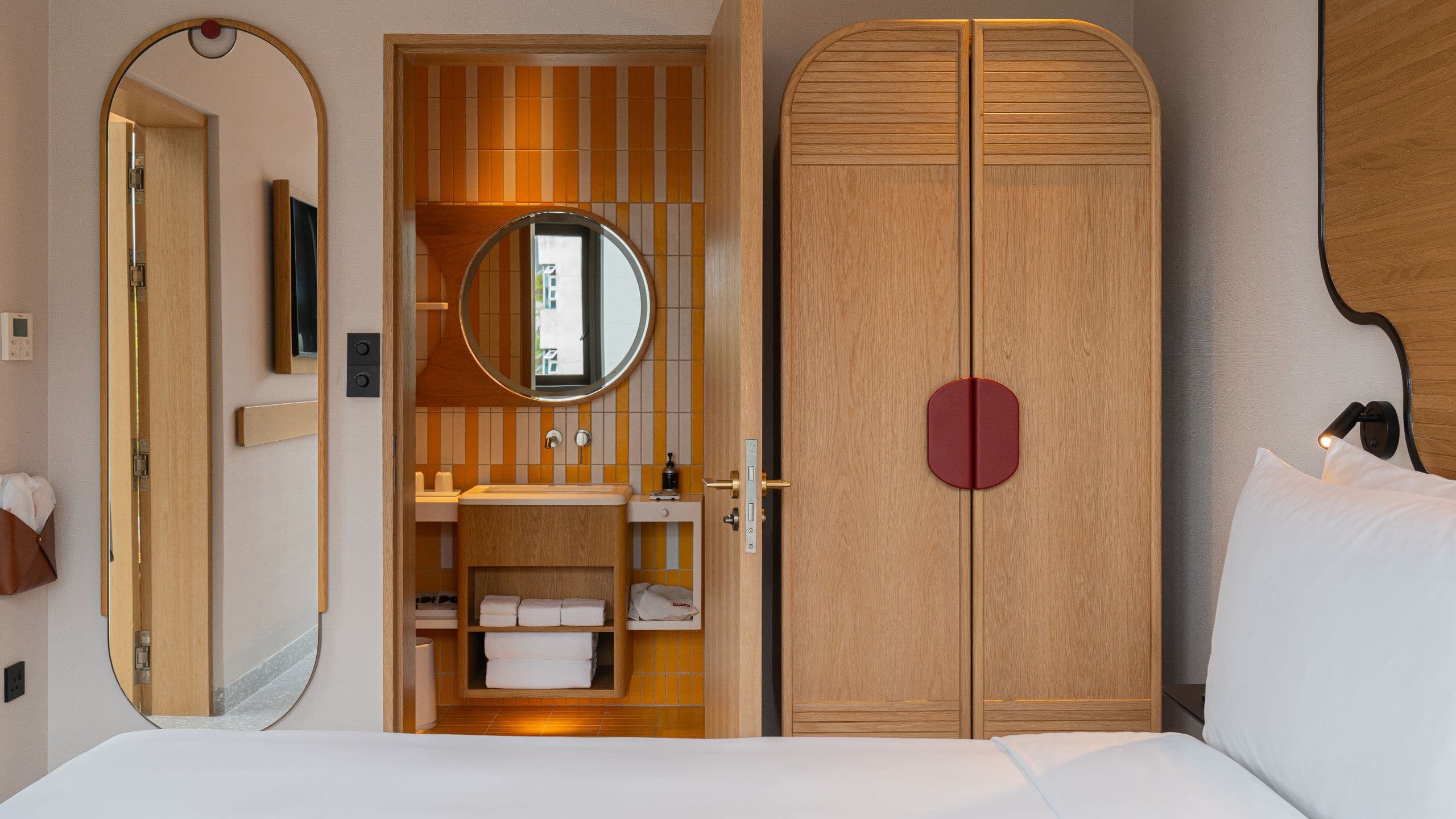 The Standard, Singapore Standard Suite