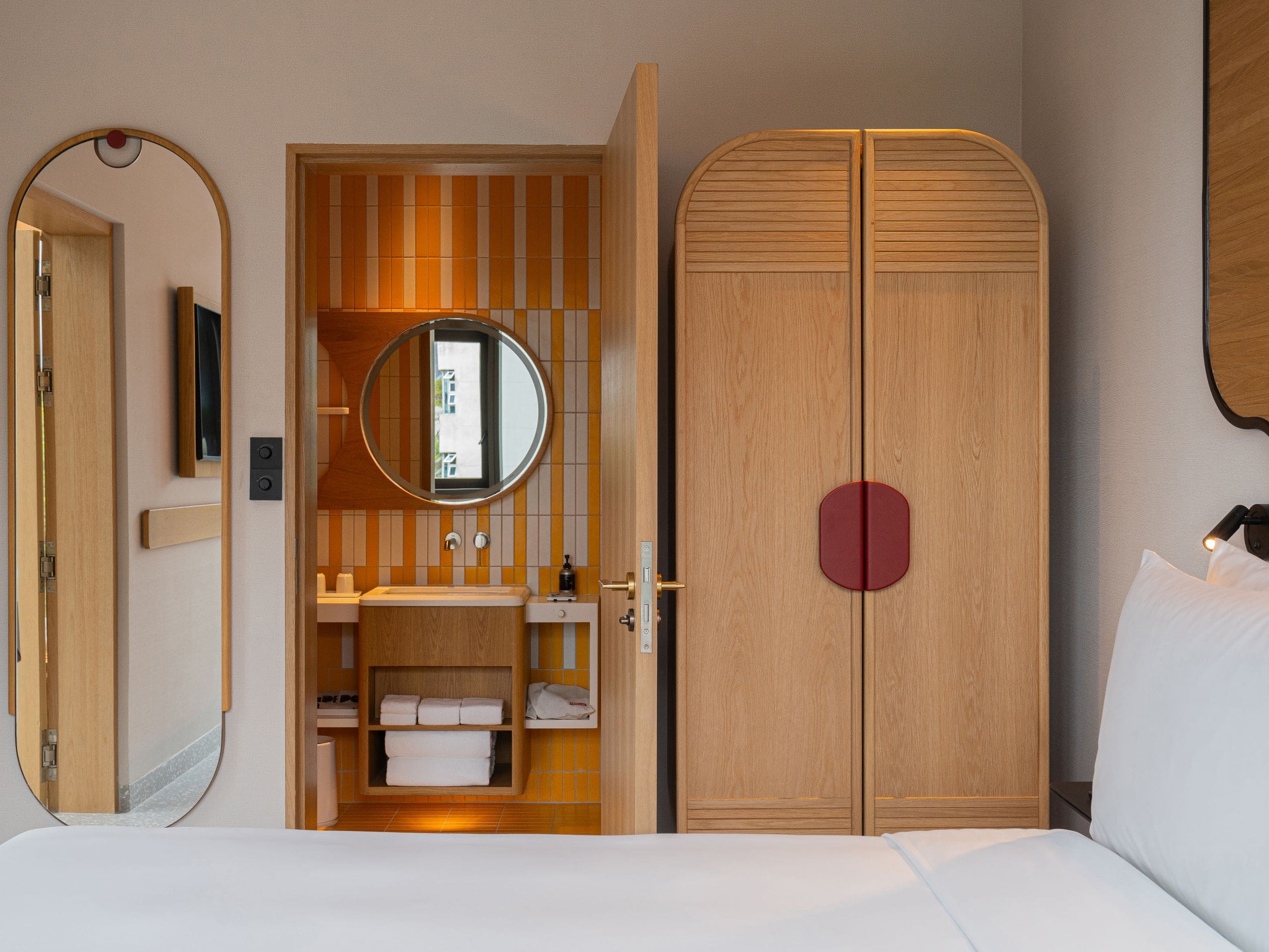 りょうへいページ The Standard, Singapore | Upscale Hotel in Singapore