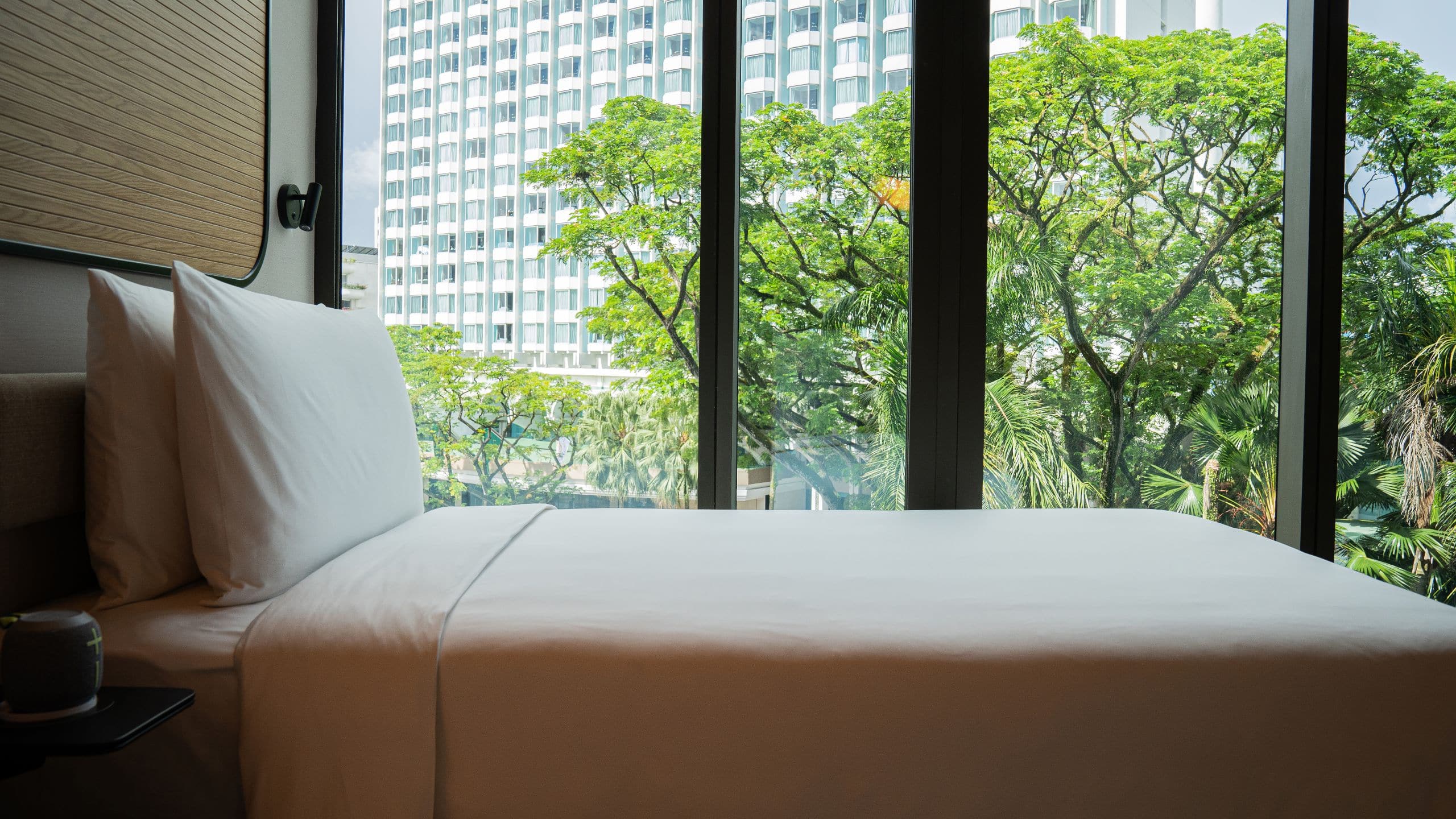 The Standard, Singapore Standard Suite Bed