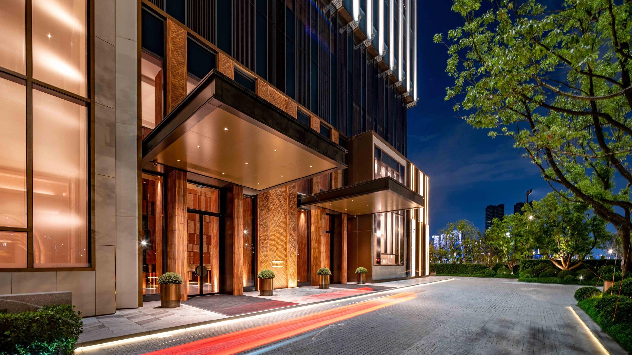 Mumian Hangzhou Main Entrance Night