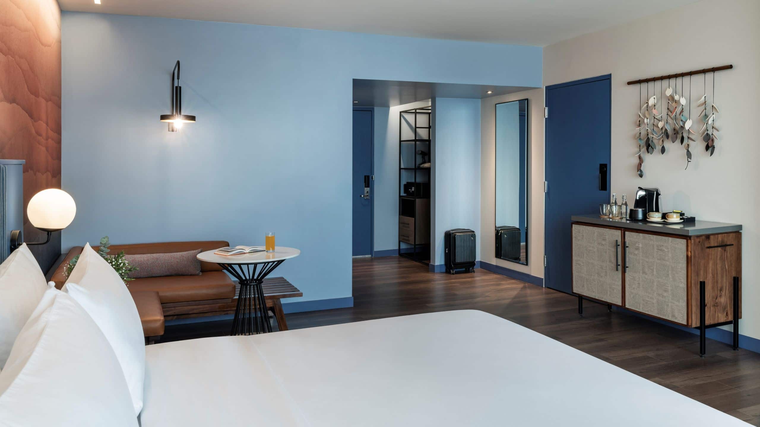 3 of 4 Hyatt Centric San José Escazú Accesible Room King Bed Adks