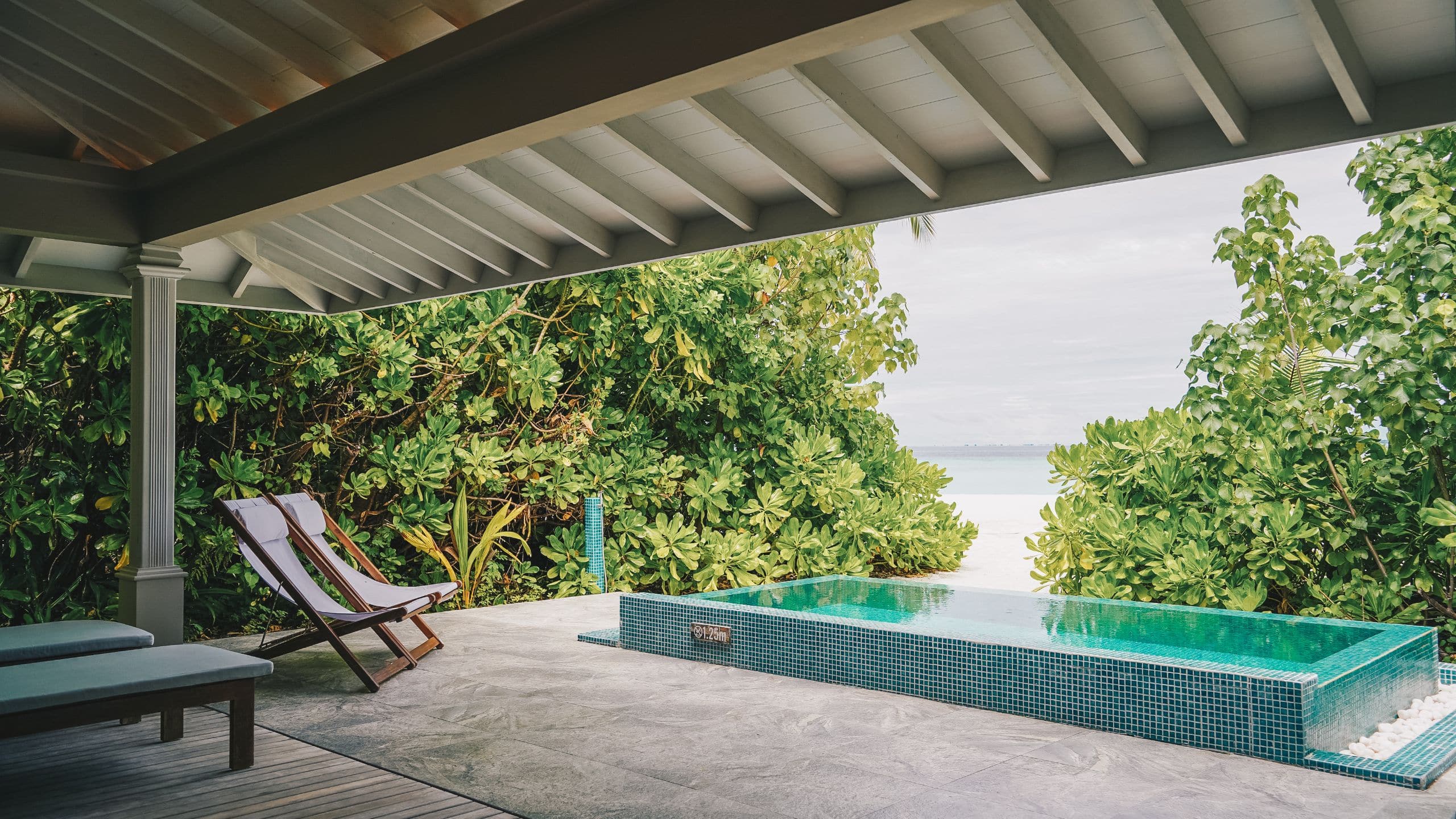 The Standard, Maldives Beach Villa Pool