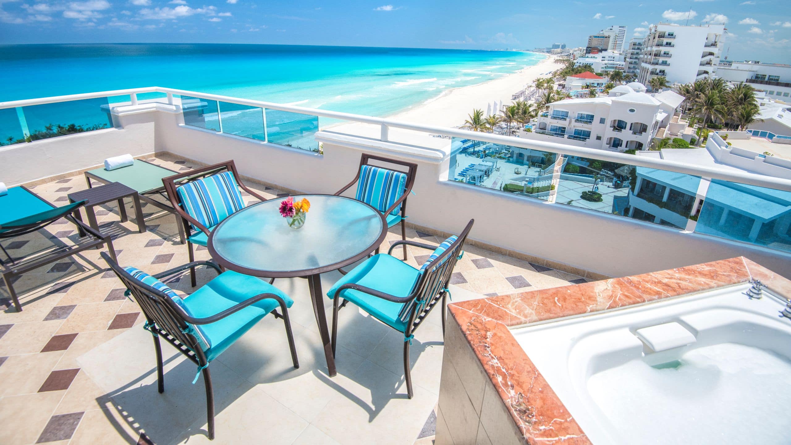 3 de 3 Sunscape Cancun Presidential Suite Balcony View