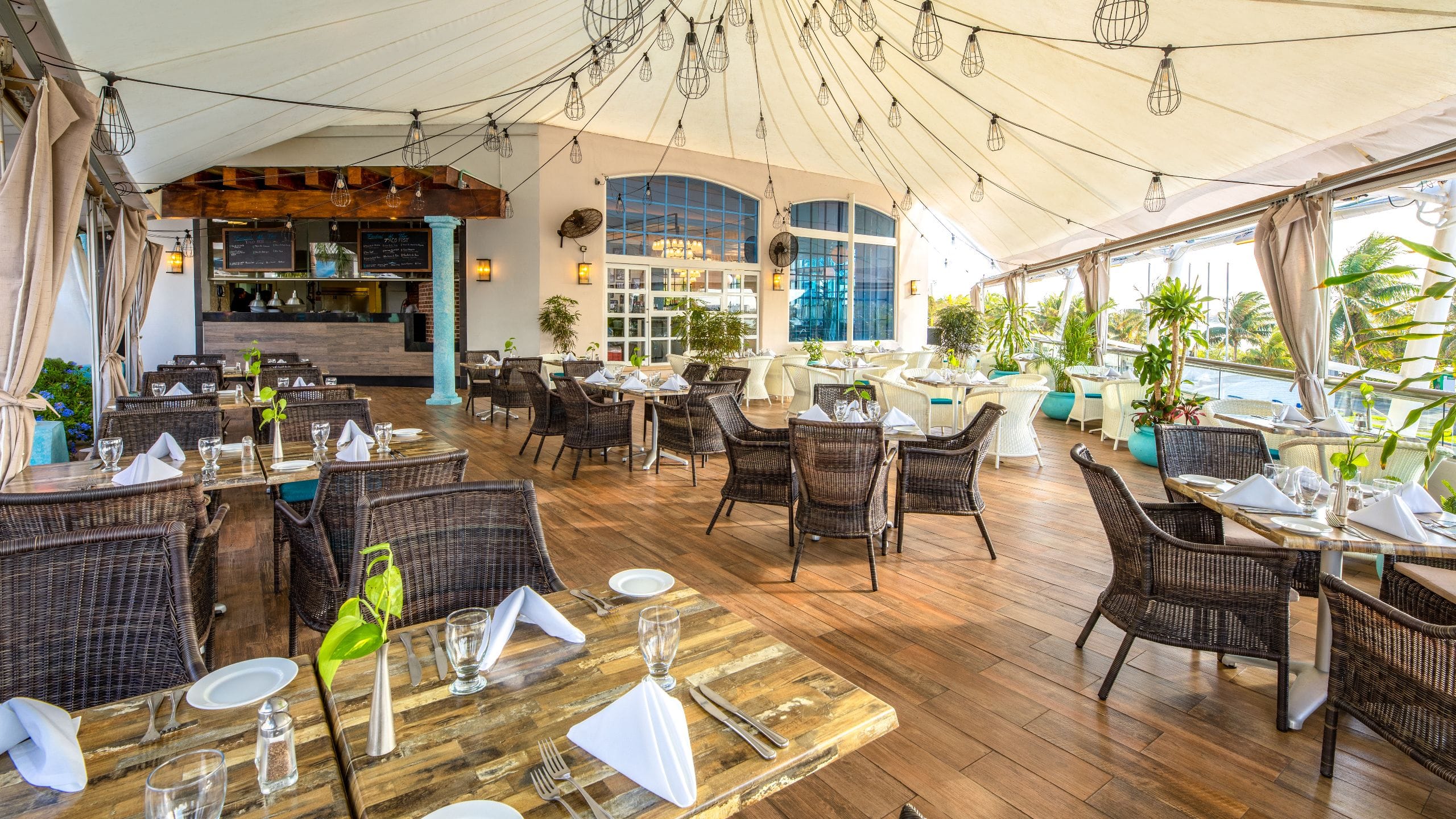 Sunscape Cancun Sunset Restaurant