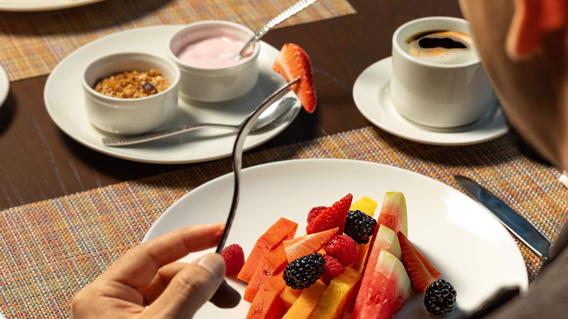 Hyatt Regency Mexico City Insurgentes Guest Having Breakfast Fruit Yogurt And Granola
