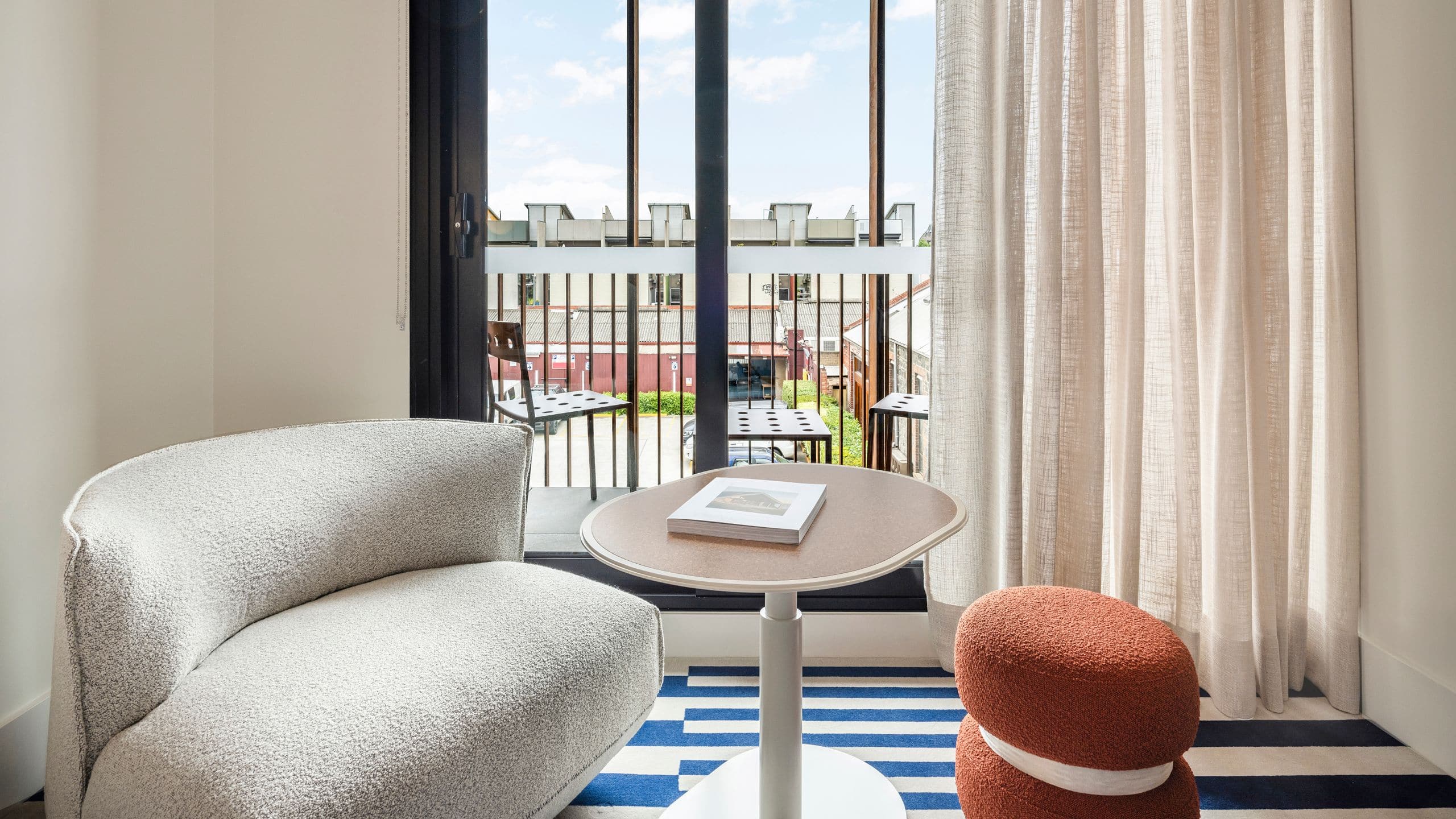 第 1，共 2 The StandardX, Melbourne Balcony King Seating