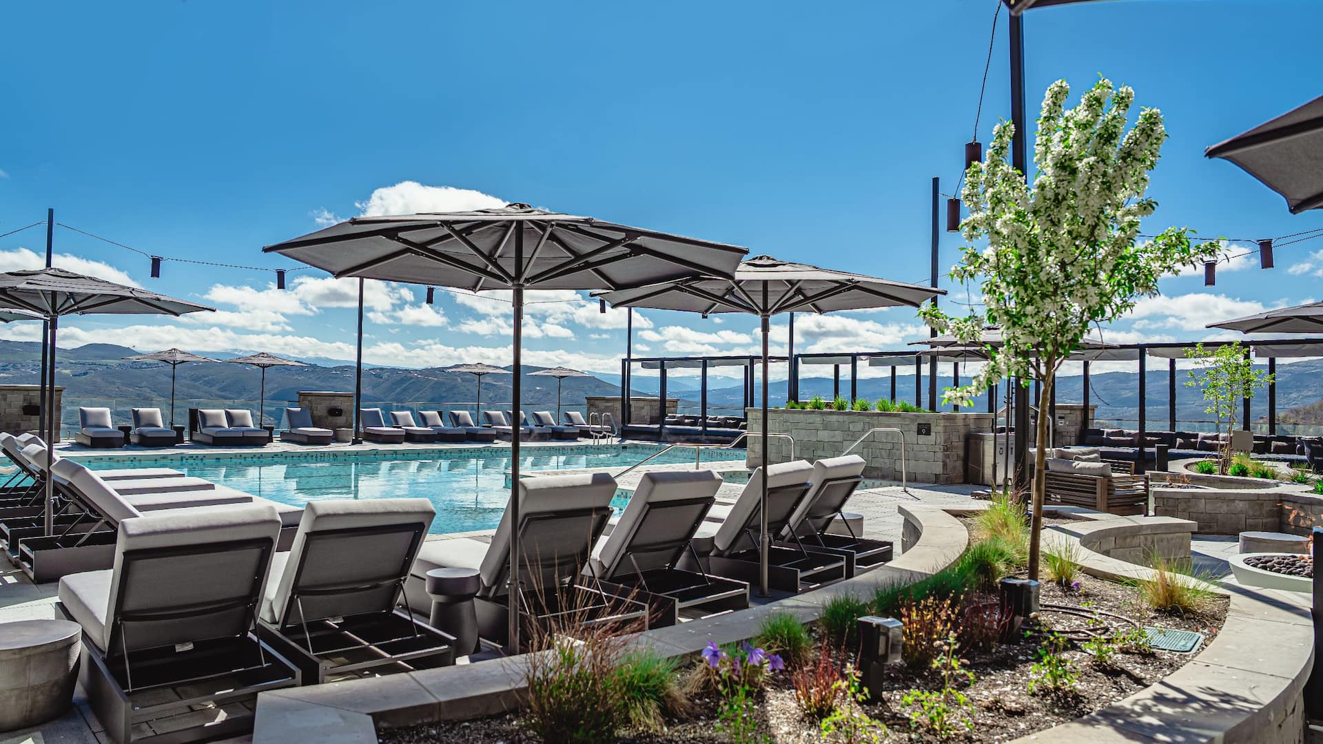 Grand Hyatt Deer Valley Pool In Summer