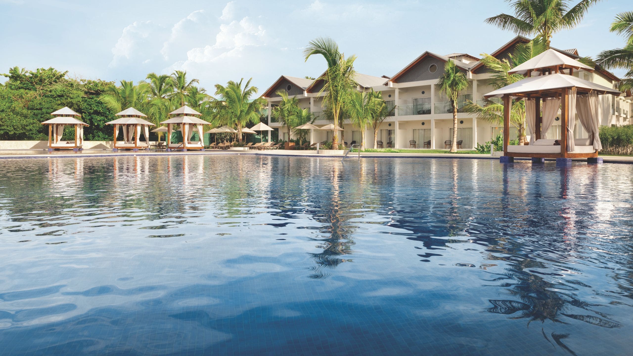 Secrets Bayahibe La Romana Infinity Pool Cabanas Swim Up Bar