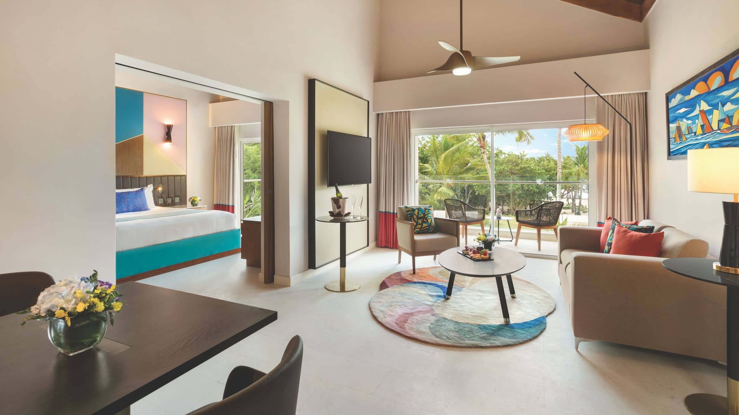 1 von 3 Secrets Bayahibe La Romana Suite Garden View King Living Dining Room