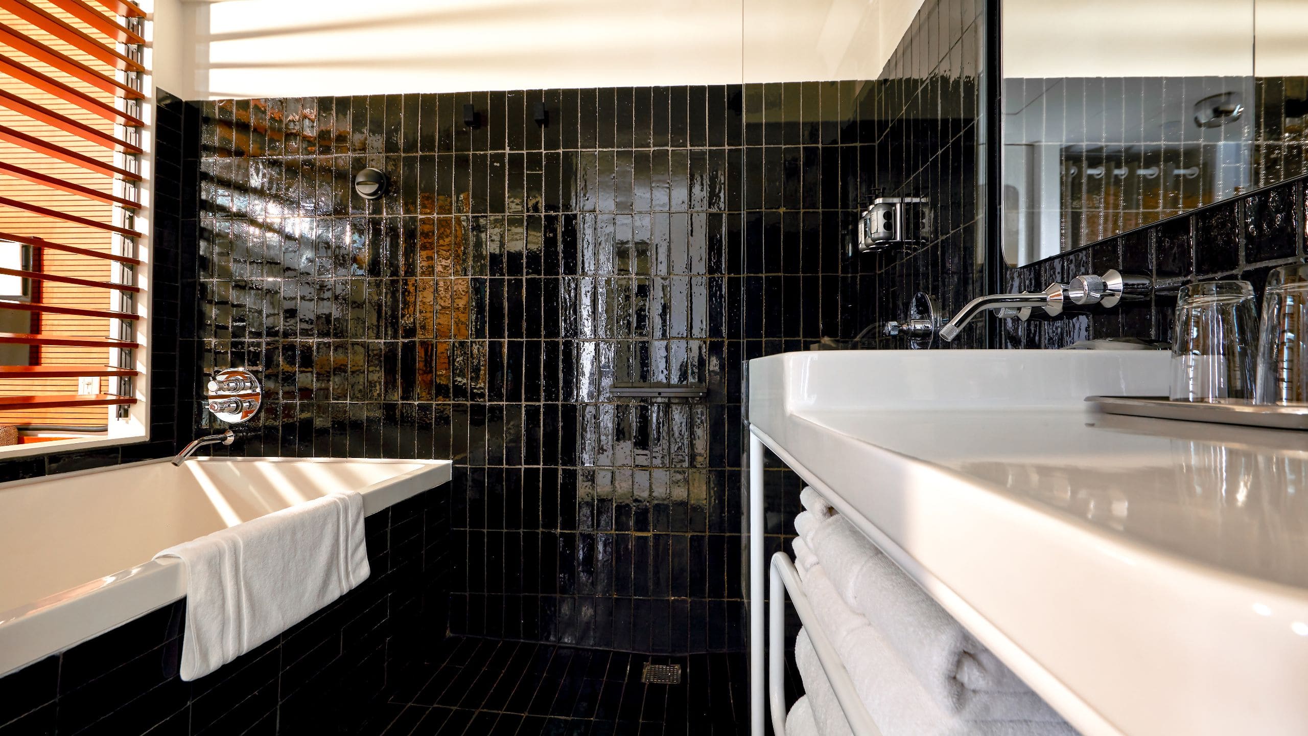 4 de 4 The Standard, High Line Deluxe Queen Bathroom