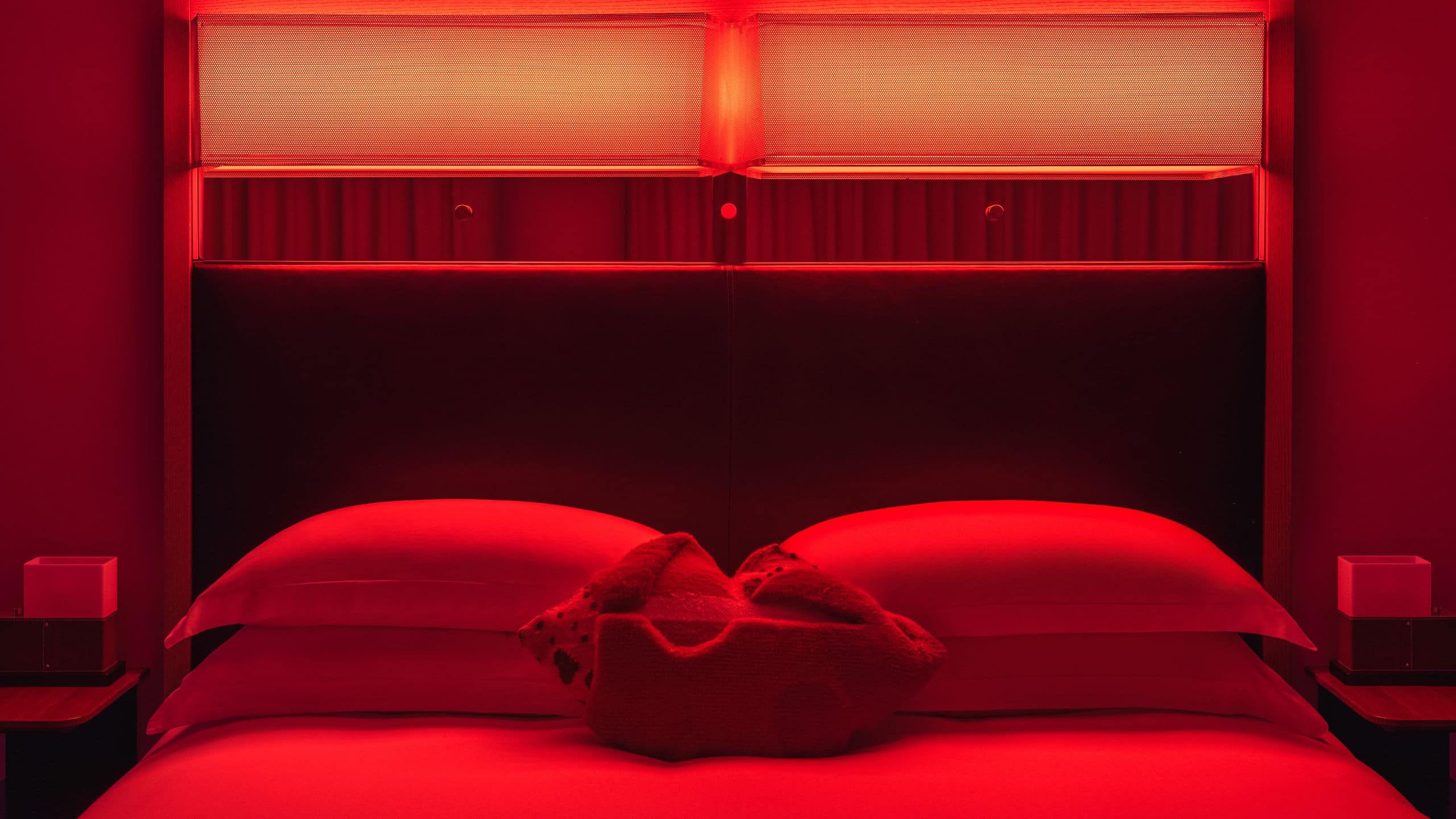 3 de 4 The Standard, East Village Downtown Studio Red Light