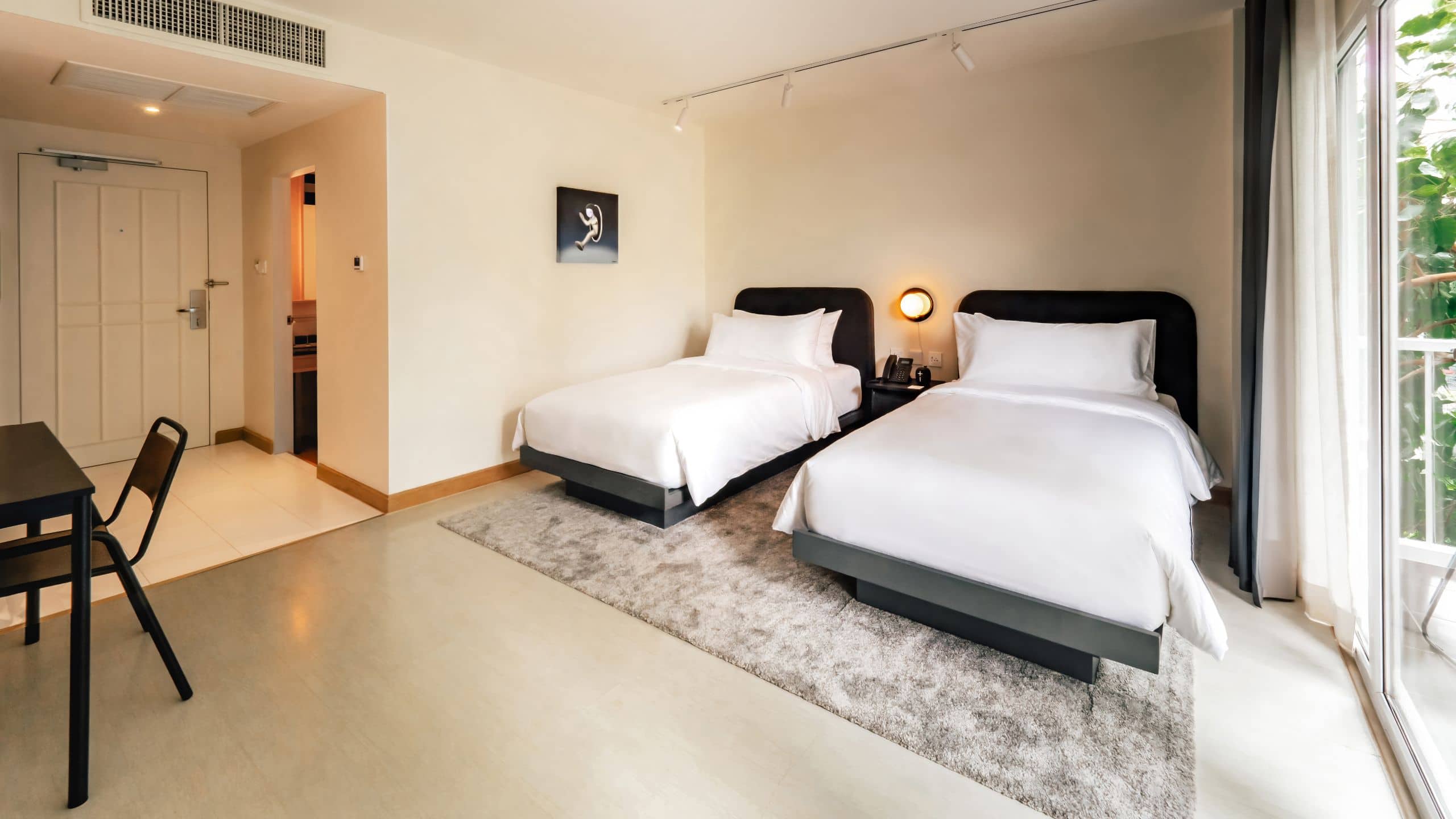 1/3 The StandardX, Bangkok Phra Arthit Cozy Twin
