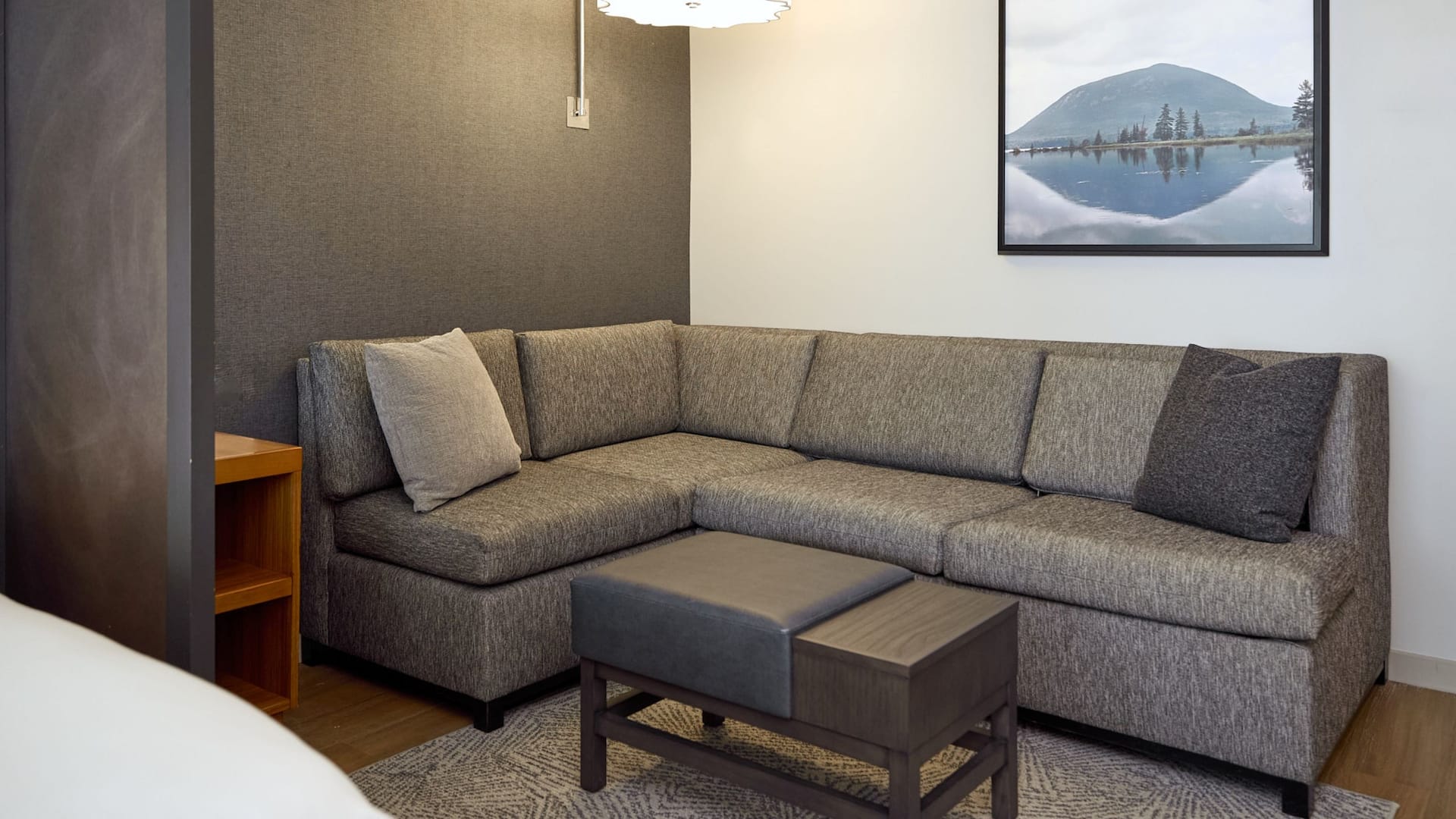 Hyatt Place Portland Downtown-Old Port Square Pwmzp Guestroom Seating Extended