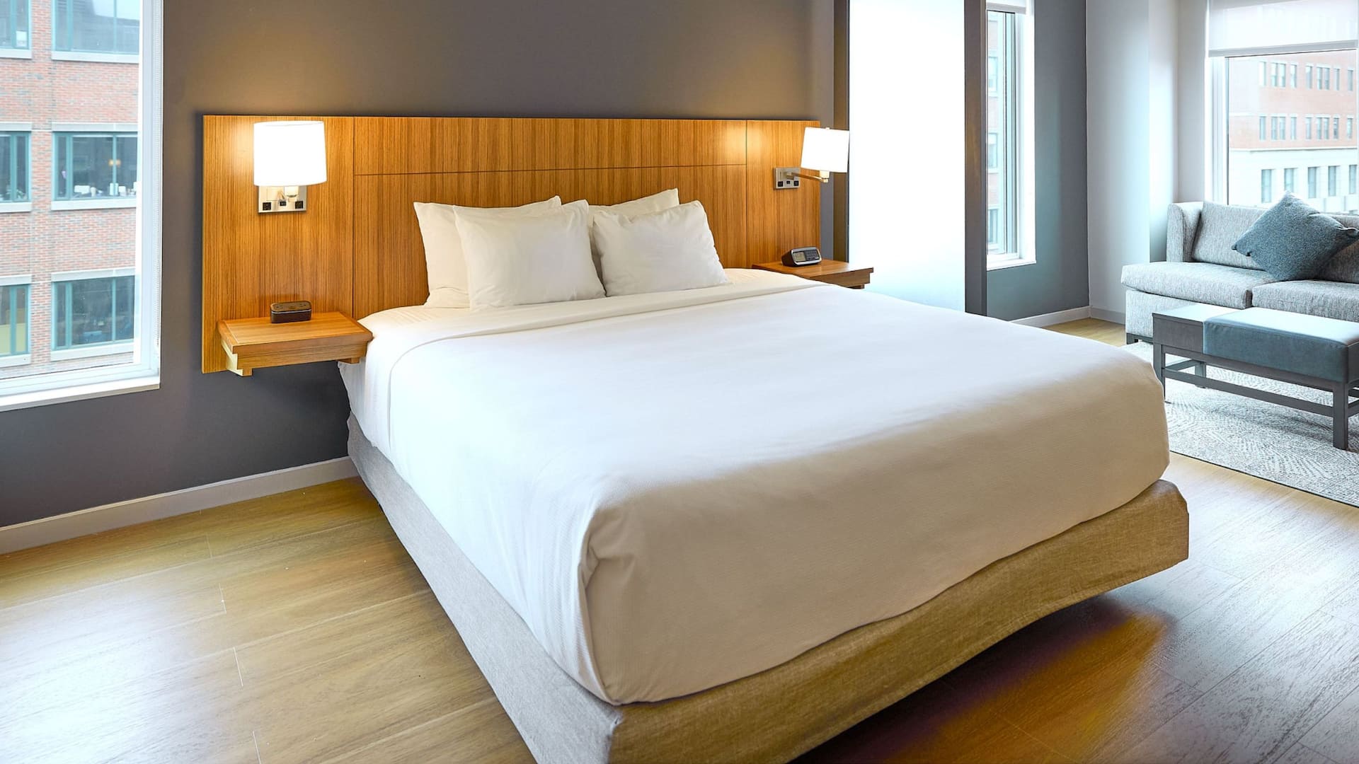 Hyatt Place Portland Downtown-Old Port Square Pwmzp Guestroom King Sofa Extended