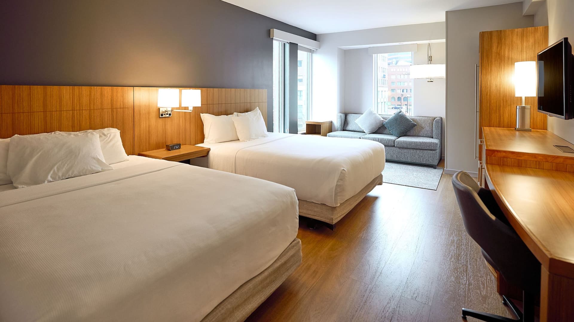 Hyatt Place Portland Downtown-Old Port Square Pwmzp Guestroom Queen Double Sofa Extended