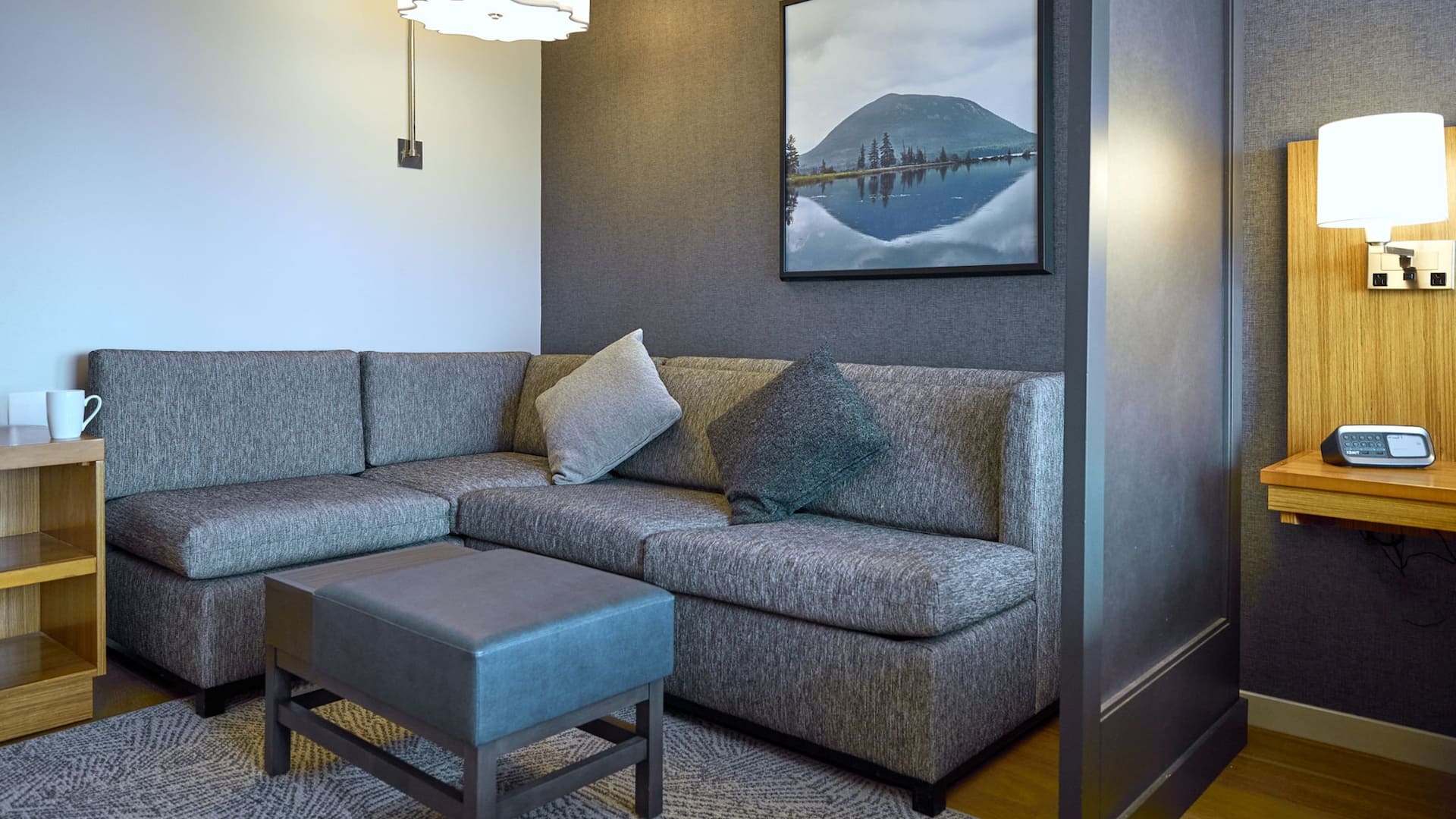 Hyatt Place Portland Downtown-Old Port Square Pwmzp Guestroom Seating Corner