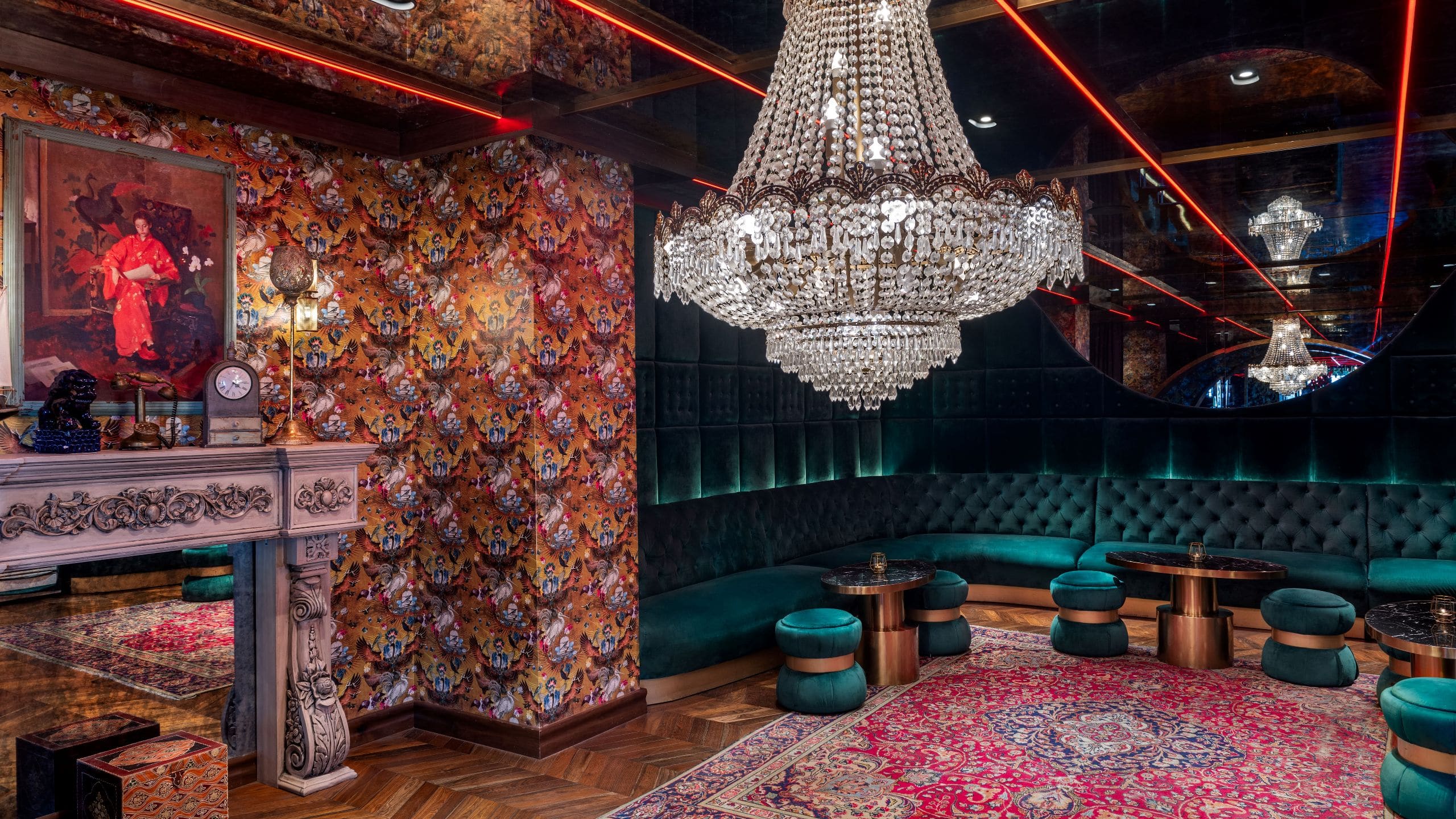 Hyatt Regency Dubai Creek Heights Eve Bar Lounge After Party Area With Chandelier