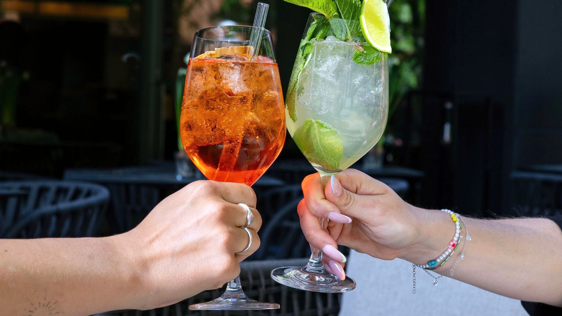 Grand Hyatt Berlin Vox Aperol Spritz Hugo Terrace