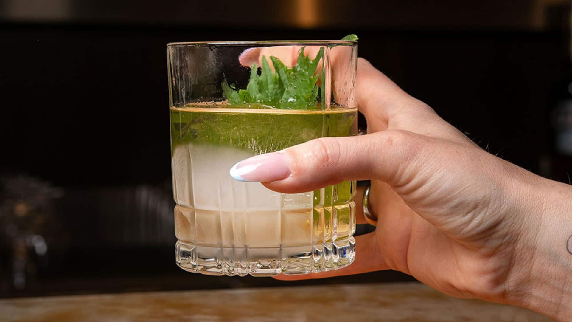 3 von 8 Grand Hyatt Berlin Vox Bar Nagomi